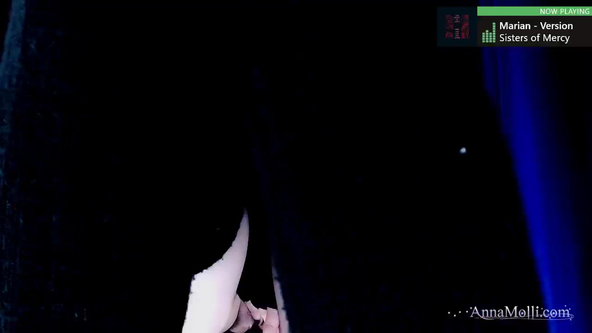 Gallery image thumbnail from AnnaMolli's myfreecams stream on, 10/30/2023, 03:46 image 1 of 20
