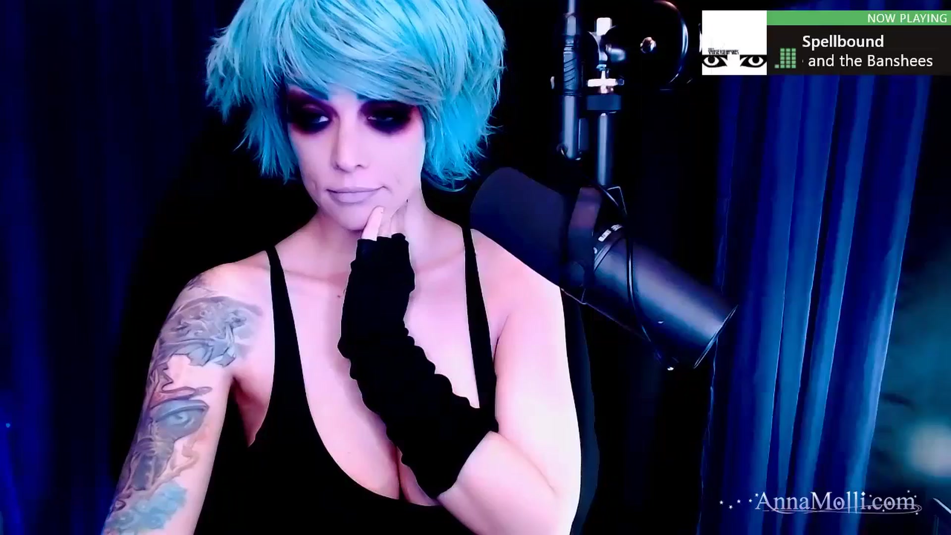 Gallery image thumbnail from AnnaMolli's myfreecams stream on, 11/02/2023, 02:25 image 14 of 20