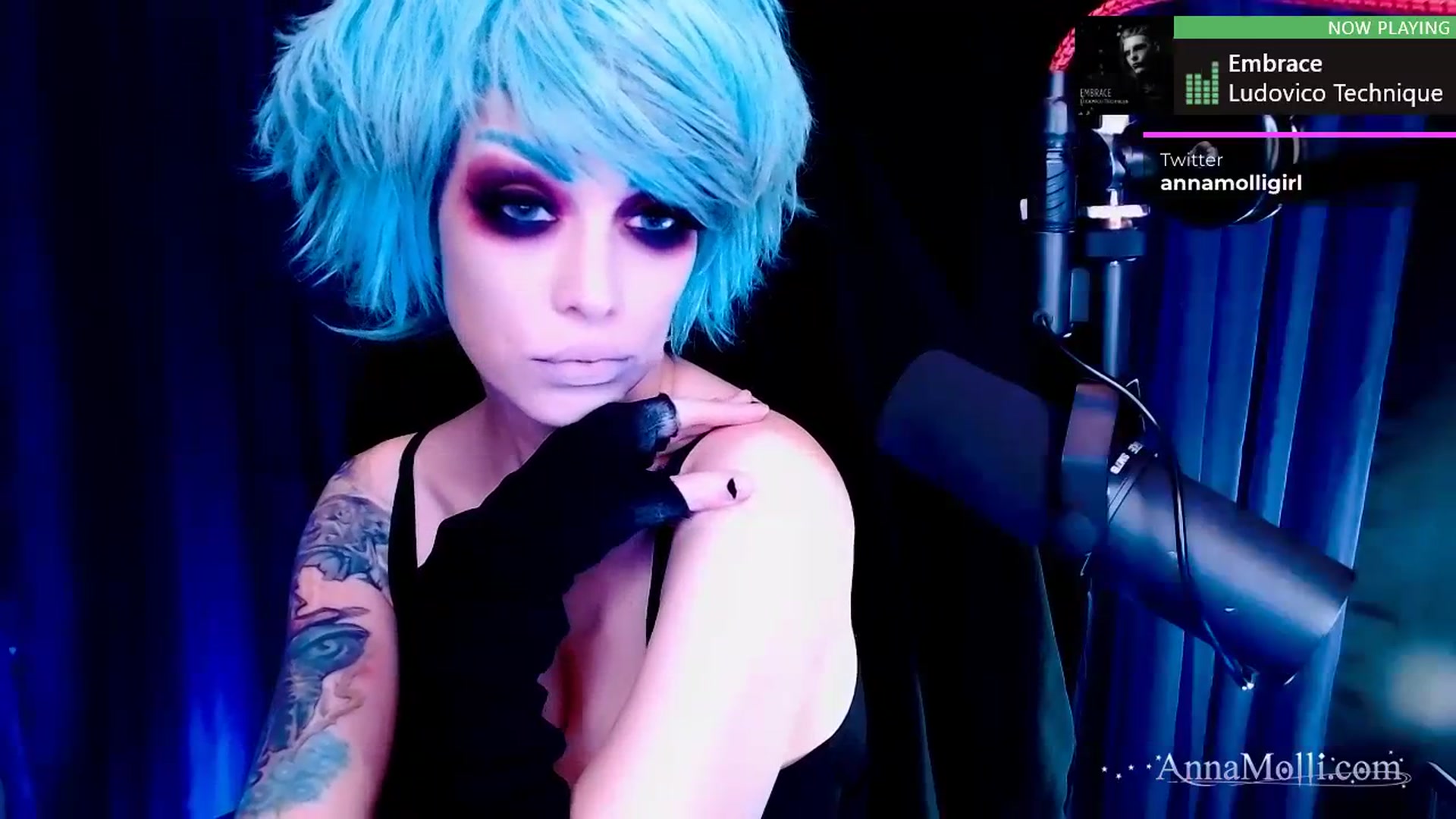 Gallery image thumbnail from AnnaMolli's myfreecams stream on, 11/02/2023, 02:25 image 11 of 20
