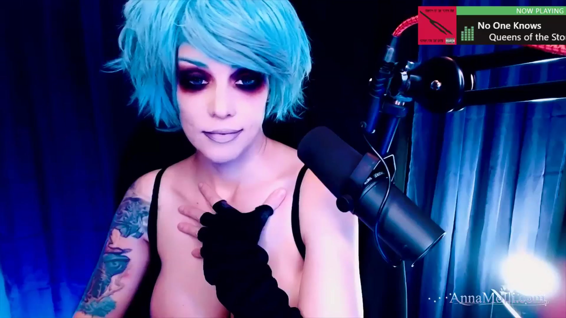 Gallery image thumbnail from AnnaMolli's myfreecams stream on, 11/25/2023, 05:58 image 16 of 20