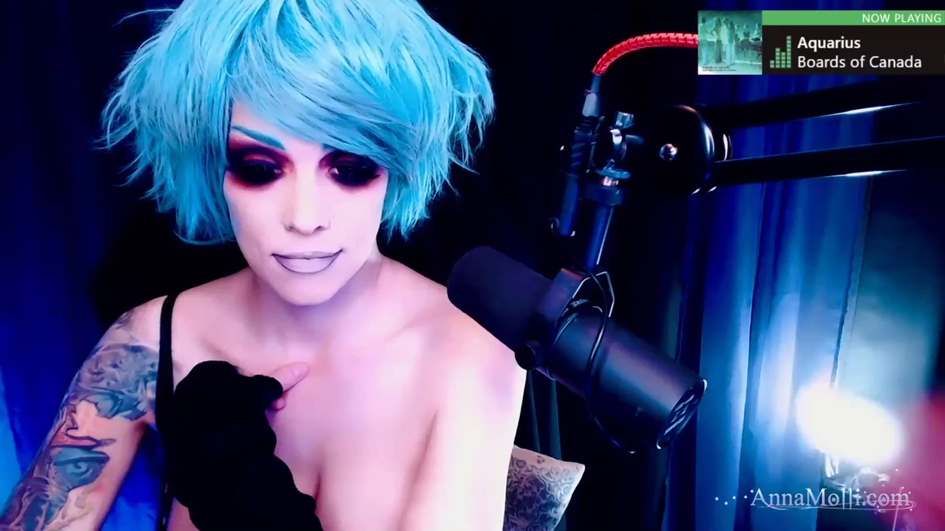 Gallery image thumbnail from AnnaMolli's myfreecams stream on, 11/27/2023, 05:02 image 11 of 20