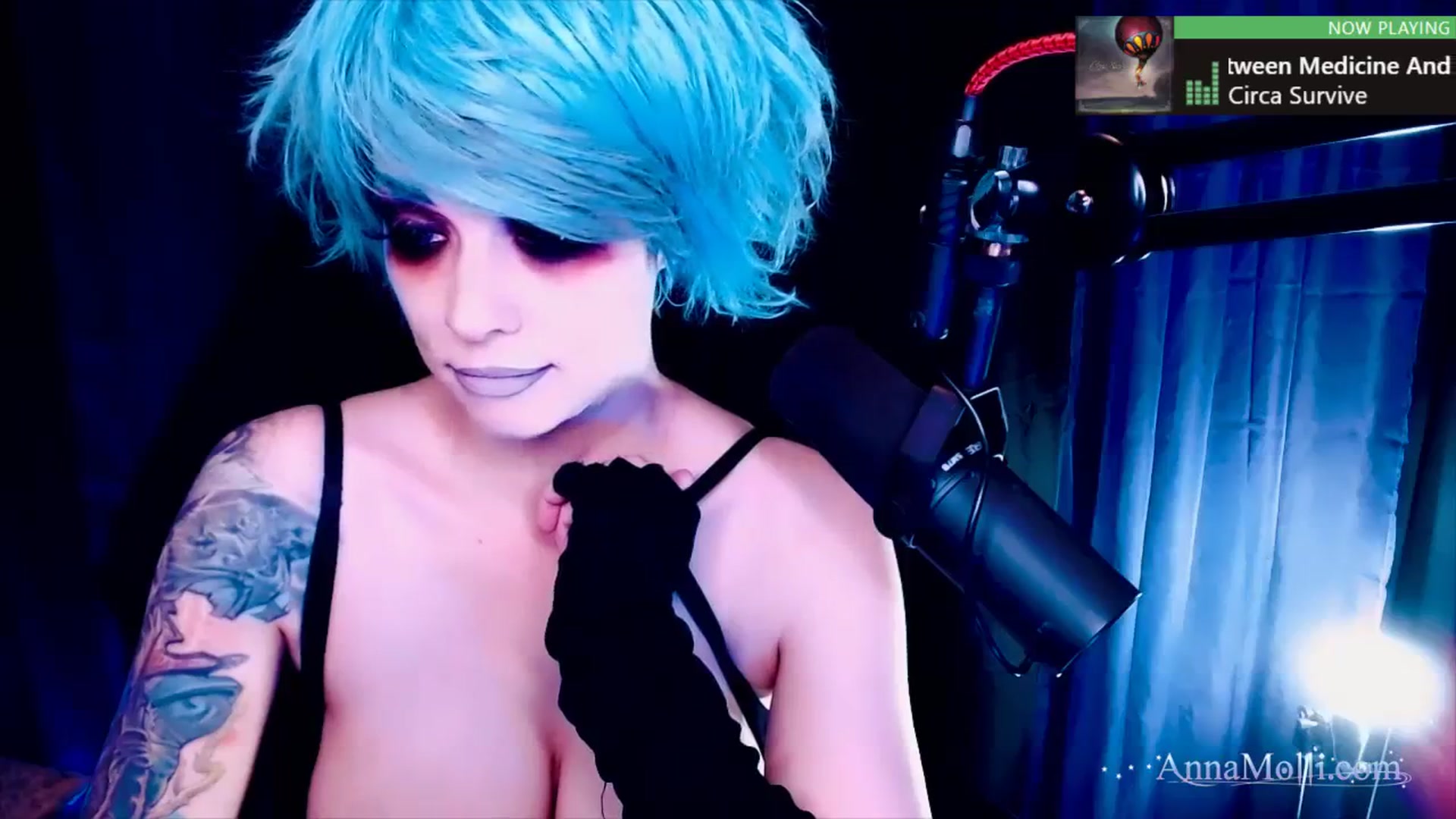 Gallery image thumbnail from AnnaMolli's myfreecams stream on, 12/06/2023, 05:05 image 14 of 20