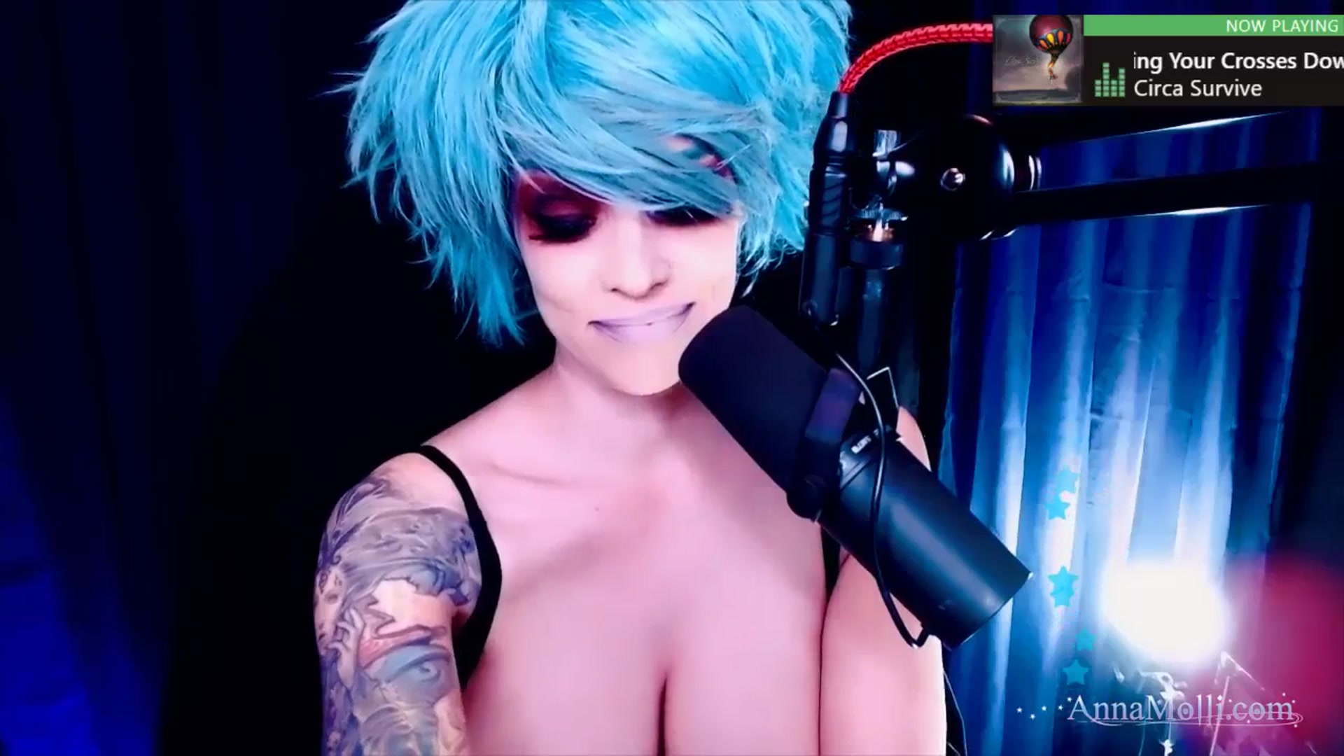 Gallery image thumbnail from AnnaMolli's myfreecams stream on, 12/28/2023, 04:46 image 6 of 20