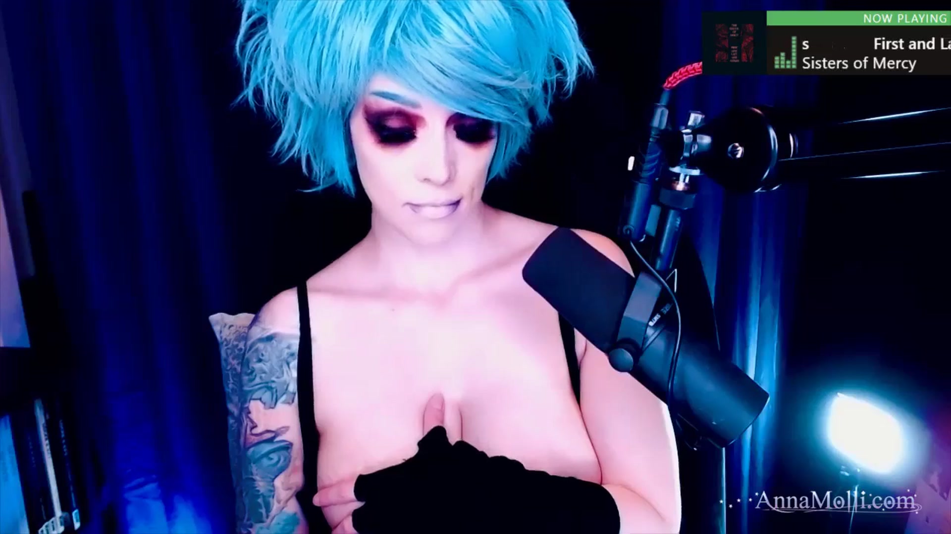 Gallery image thumbnail from AnnaMolli's myfreecams stream on, 01/29/2024, 05:10 image 14 of 20