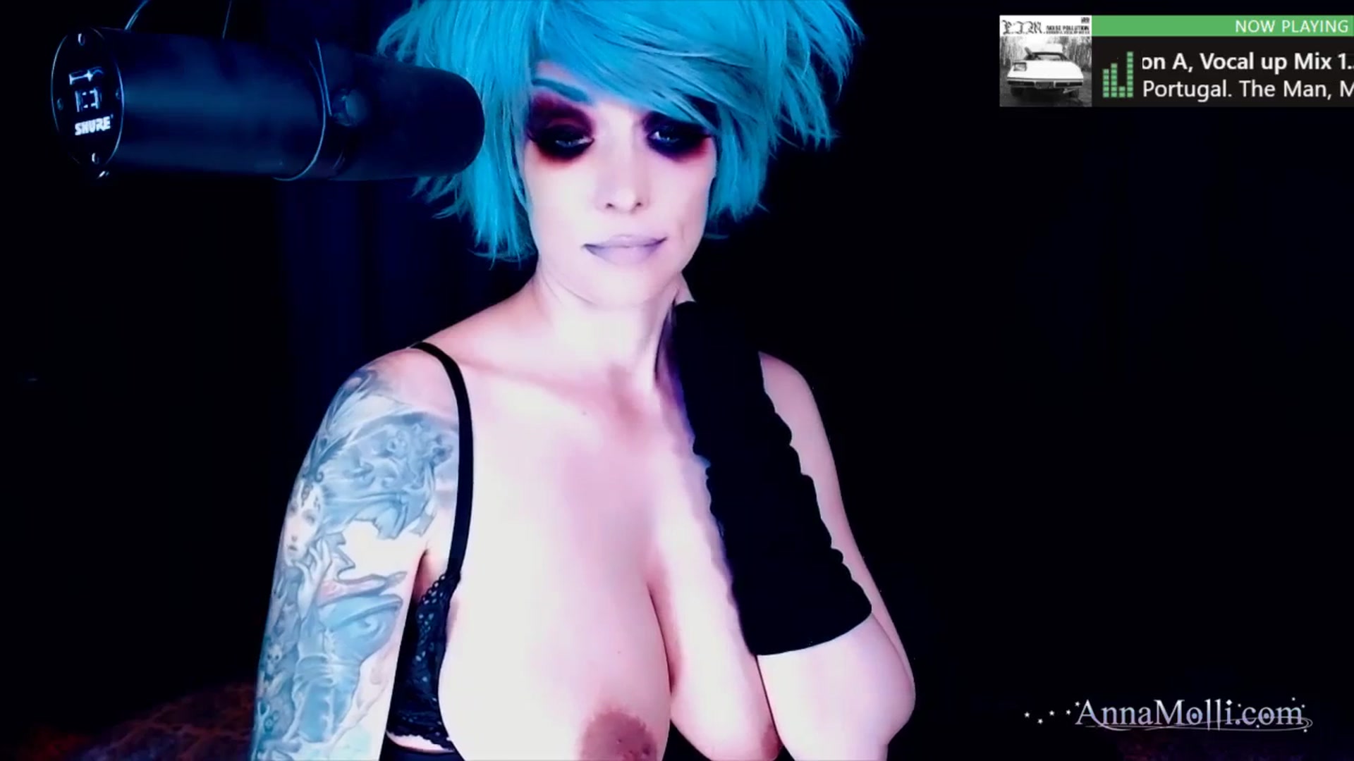 Gallery image thumbnail from AnnaMolli's myfreecams stream on, 02/10/2024, 05:05 image 15 of 20