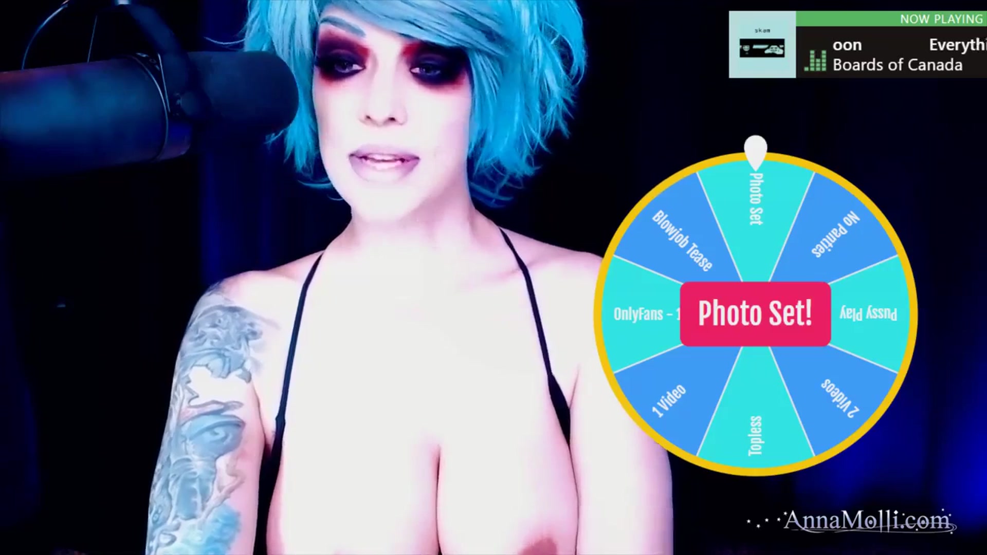 Gallery image thumbnail from AnnaMolli's myfreecams stream on, 02/17/2024, 05:08 image 14 of 20