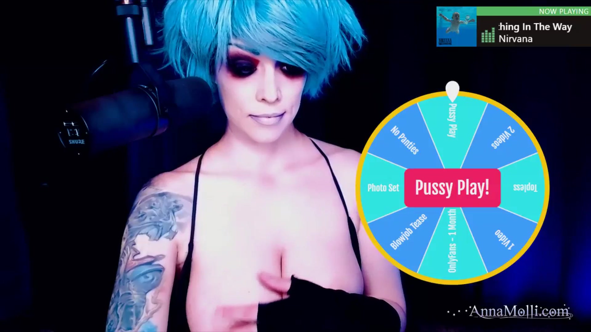 Gallery image thumbnail from AnnaMolli's myfreecams stream on, 02/17/2024, 05:08 image 12 of 20