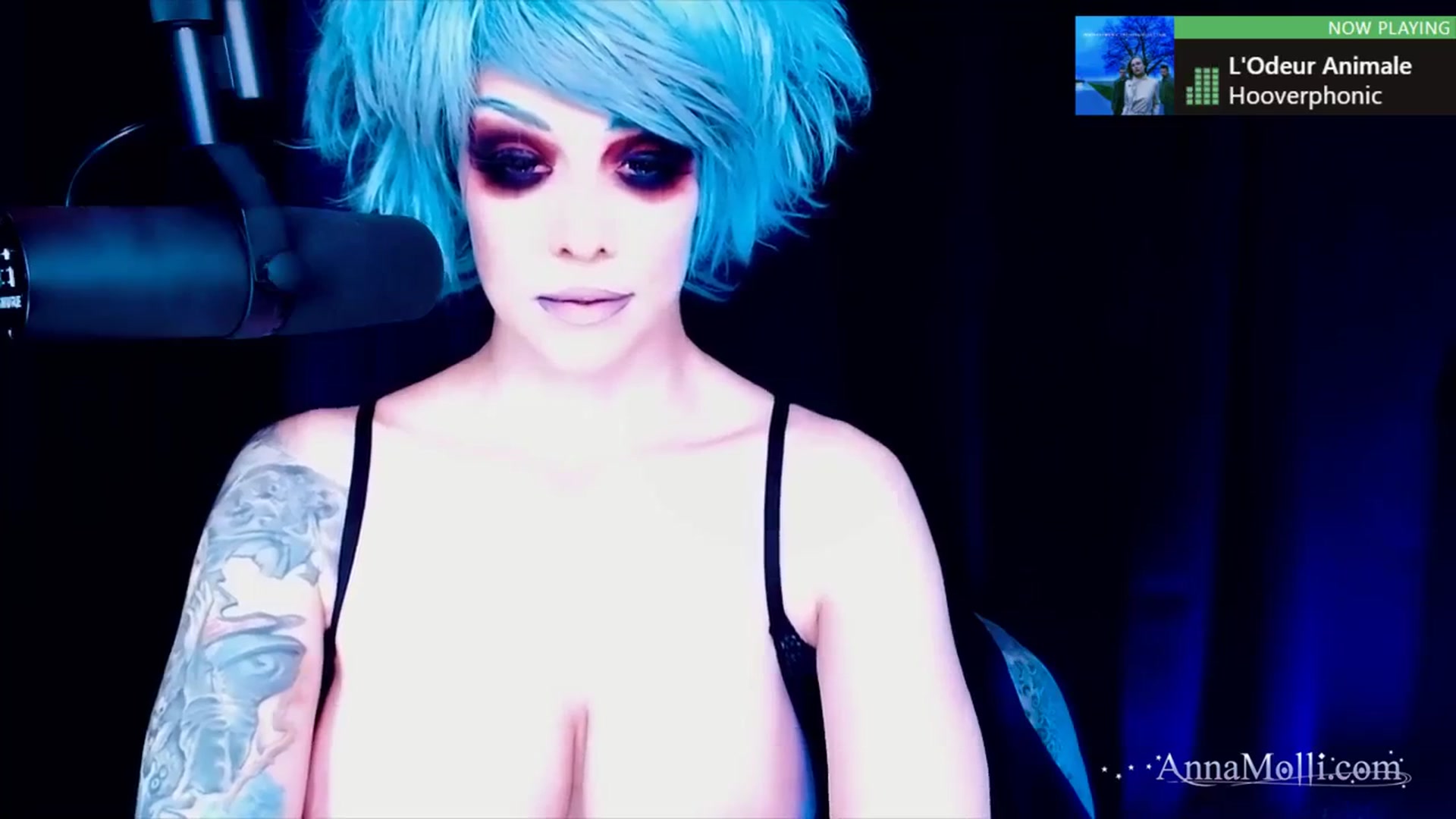 Gallery image thumbnail from AnnaMolli's myfreecams stream on, 02/26/2024, 04:30 image 6 of 20