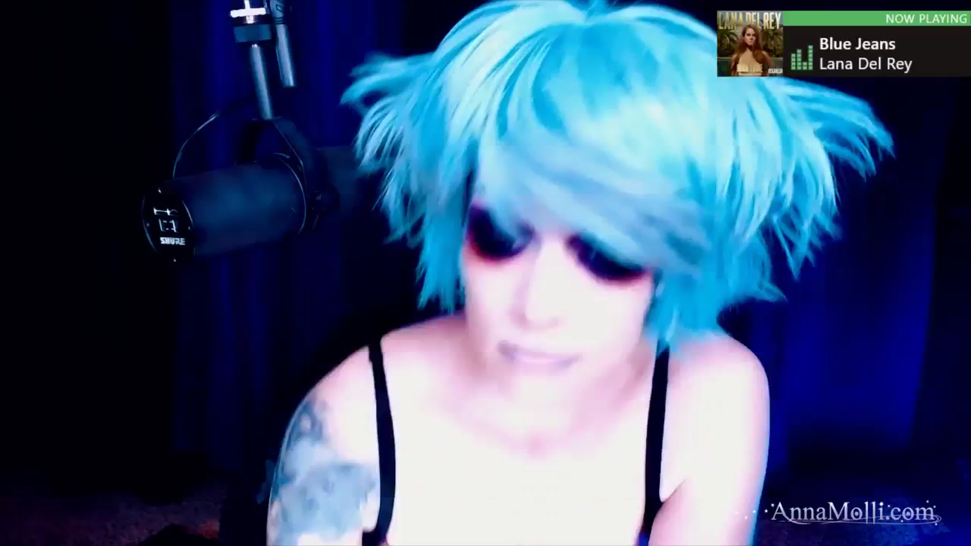 Gallery image thumbnail from AnnaMolli's myfreecams stream on, 03/06/2024, 05:06 image 13 of 20