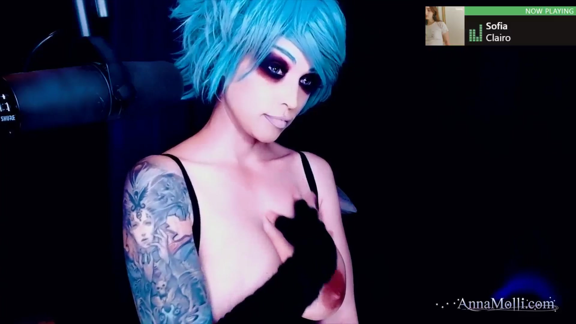 Gallery image thumbnail from AnnaMolli's myfreecams stream on, 03/11/2024, 04:23 image 14 of 20