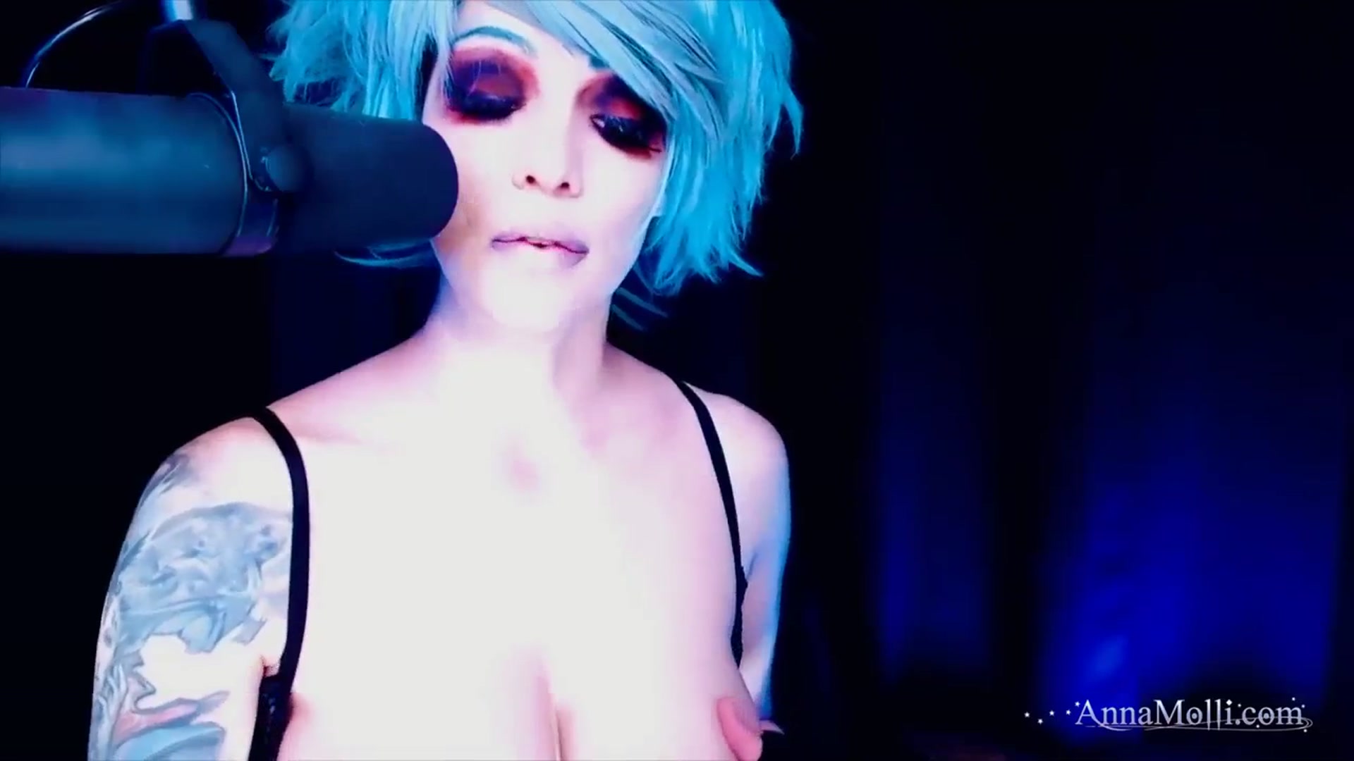 Gallery image thumbnail from AnnaMolli's myfreecams stream on, 03/17/2024, 03:59 image 2 of 20