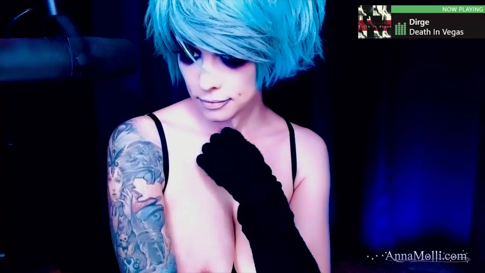 Gallery image thumbnail from AnnaMolli's myfreecams stream on, 03/23/2024, 04:04 image 5 of 20