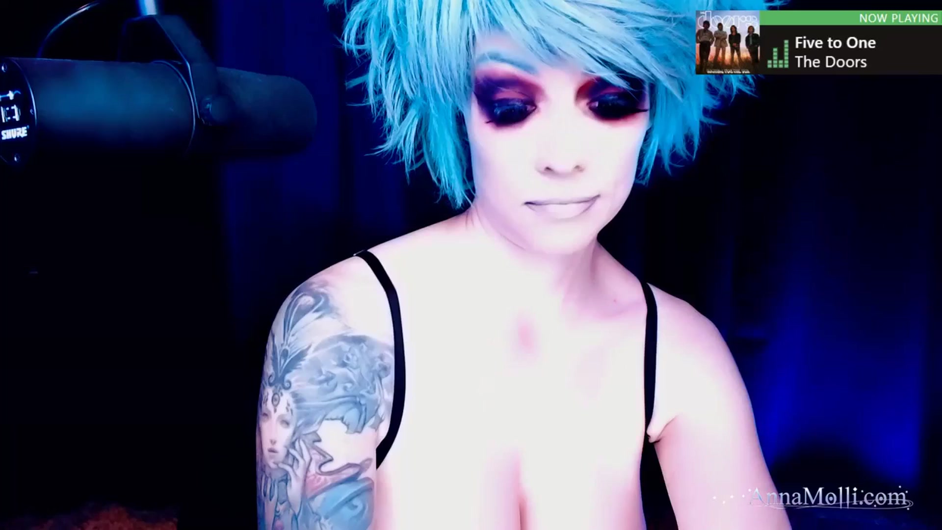 Gallery image thumbnail from AnnaMolli's myfreecams stream on, 03/29/2024, 03:38 image 3 of 20