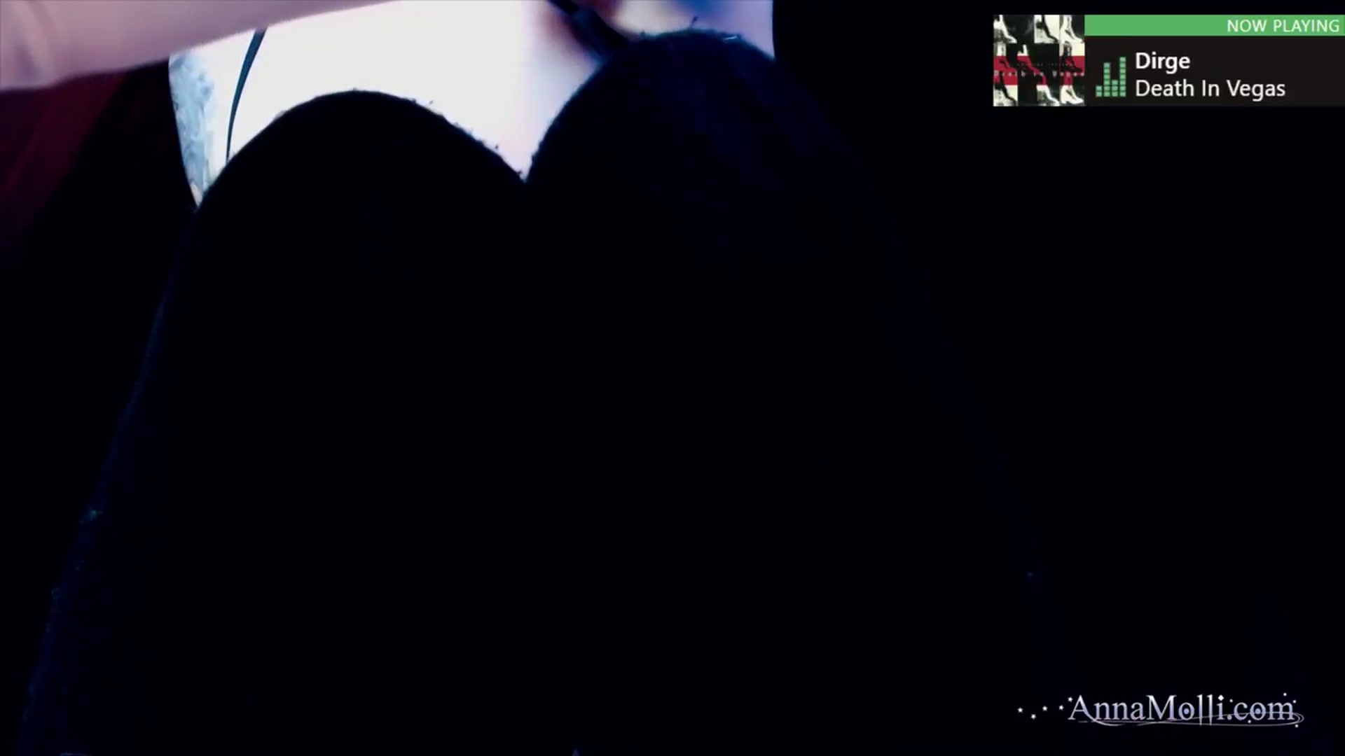 Gallery image thumbnail from AnnaMolli's myfreecams stream on, 04/07/2024, 03:27 image 11 of 20