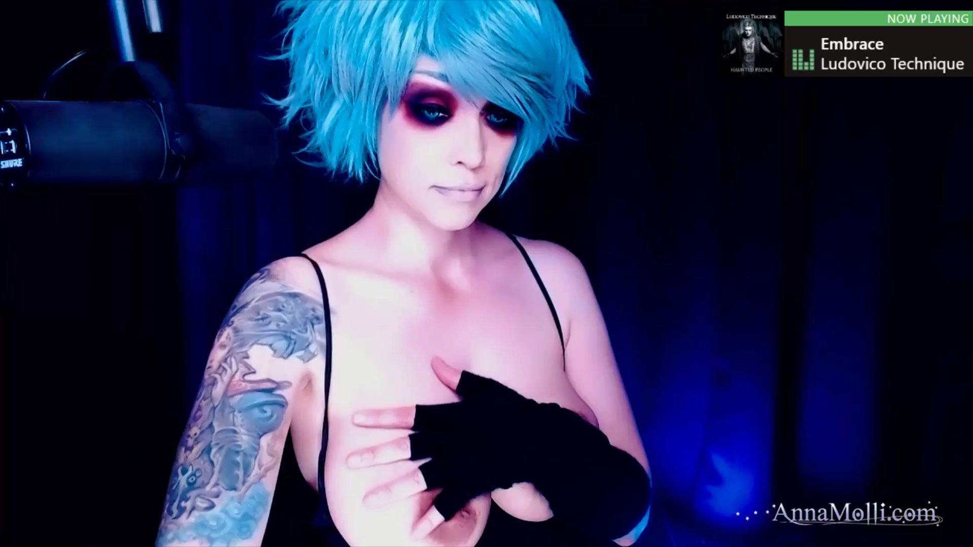 Gallery image thumbnail from AnnaMolli's myfreecams stream on, 04/24/2024, 04:04 image 20 of 20