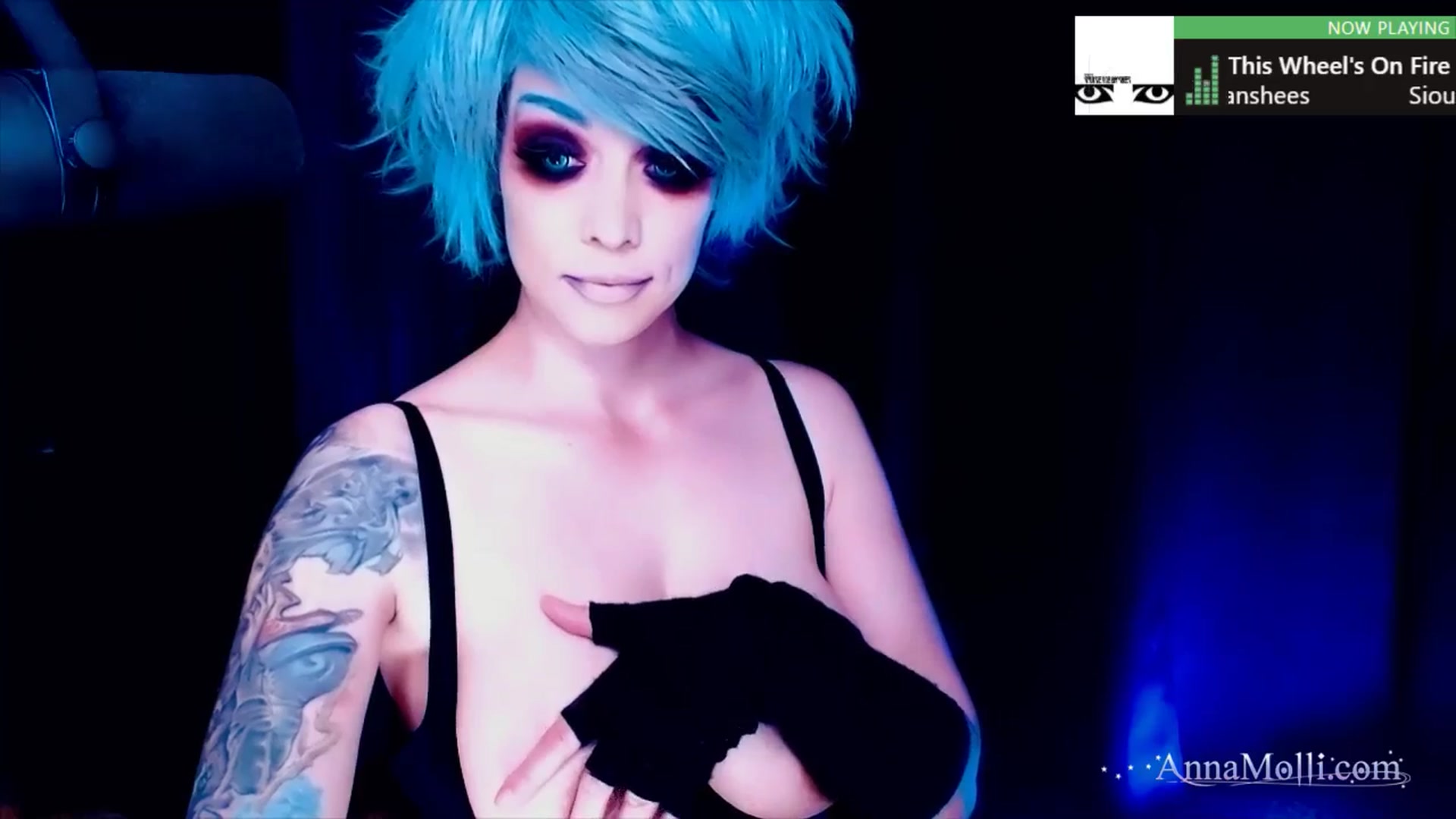 Gallery image thumbnail from AnnaMolli's myfreecams stream on, 05/07/2024, 04:03 image 9 of 20
