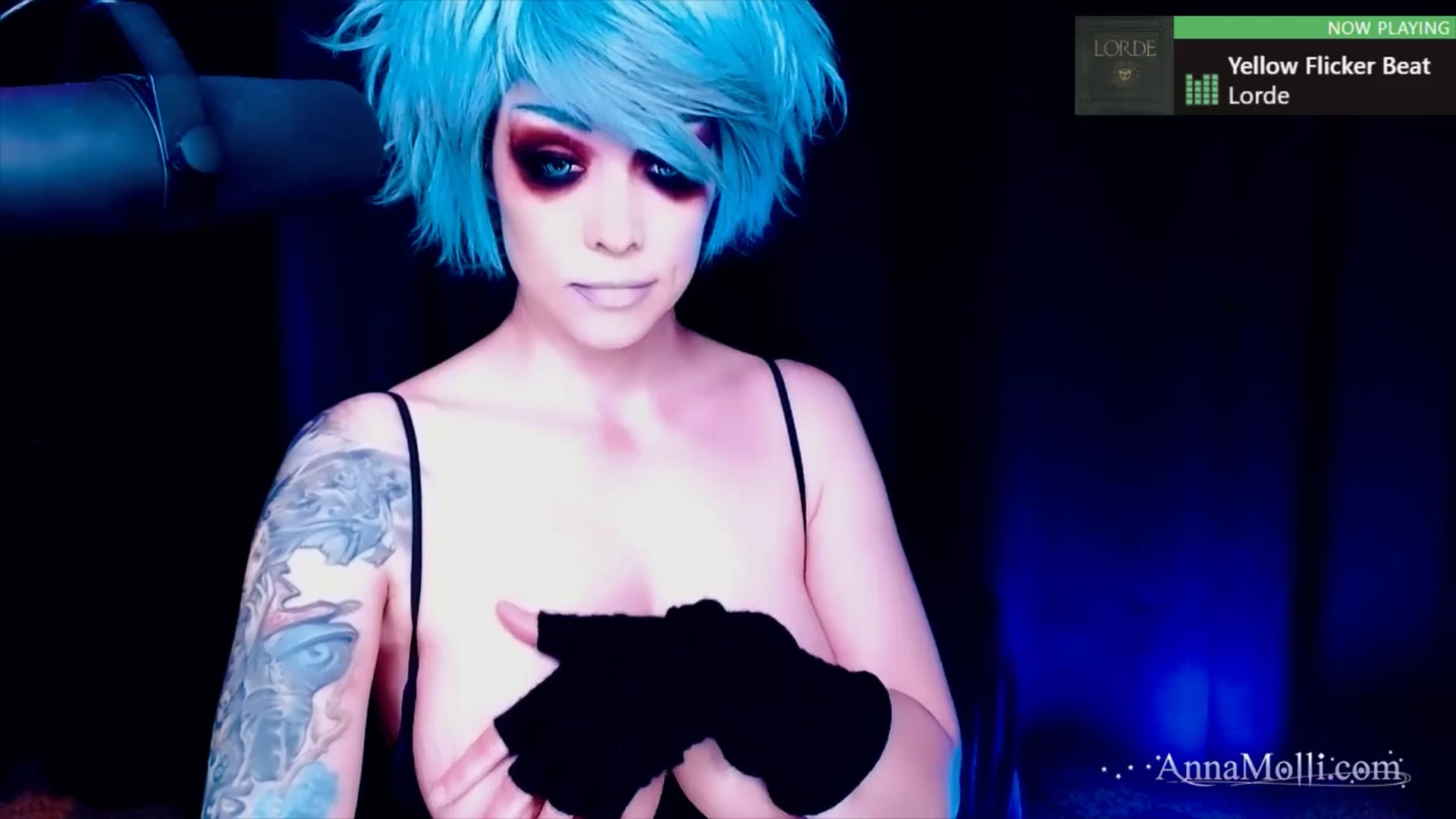 Gallery image thumbnail from AnnaMolli's myfreecams stream on, 05/09/2024, 03:35 image 16 of 20