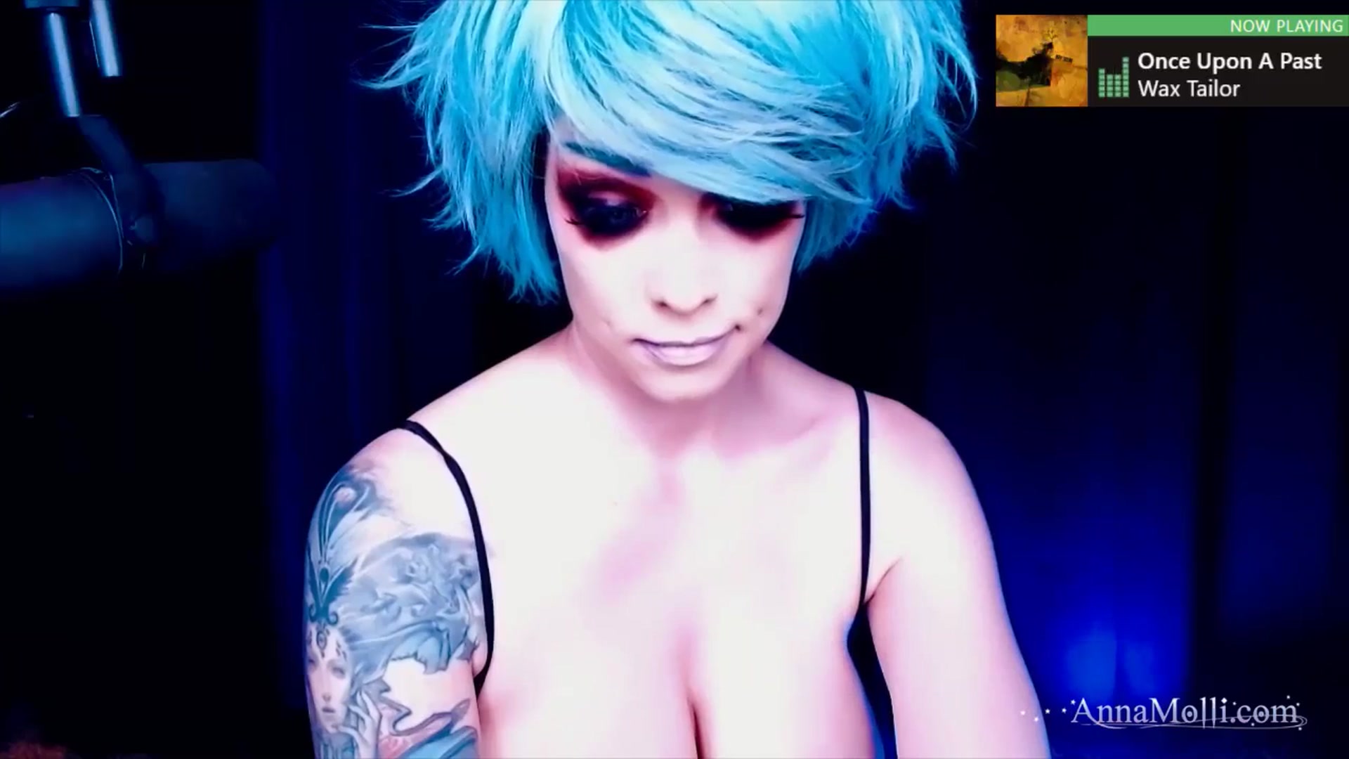Gallery image thumbnail from AnnaMolli's myfreecams stream on, 05/09/2024, 04:33 image 13 of 20