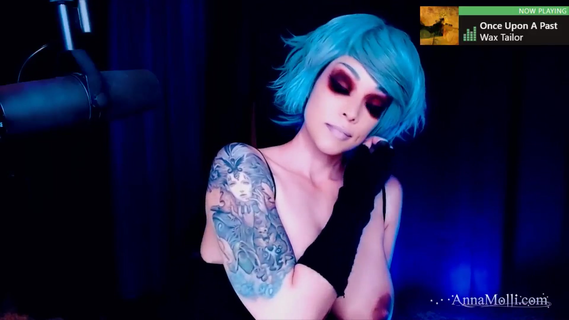 Gallery image thumbnail from AnnaMolli's myfreecams stream on, 05/09/2024, 04:33 image 11 of 20