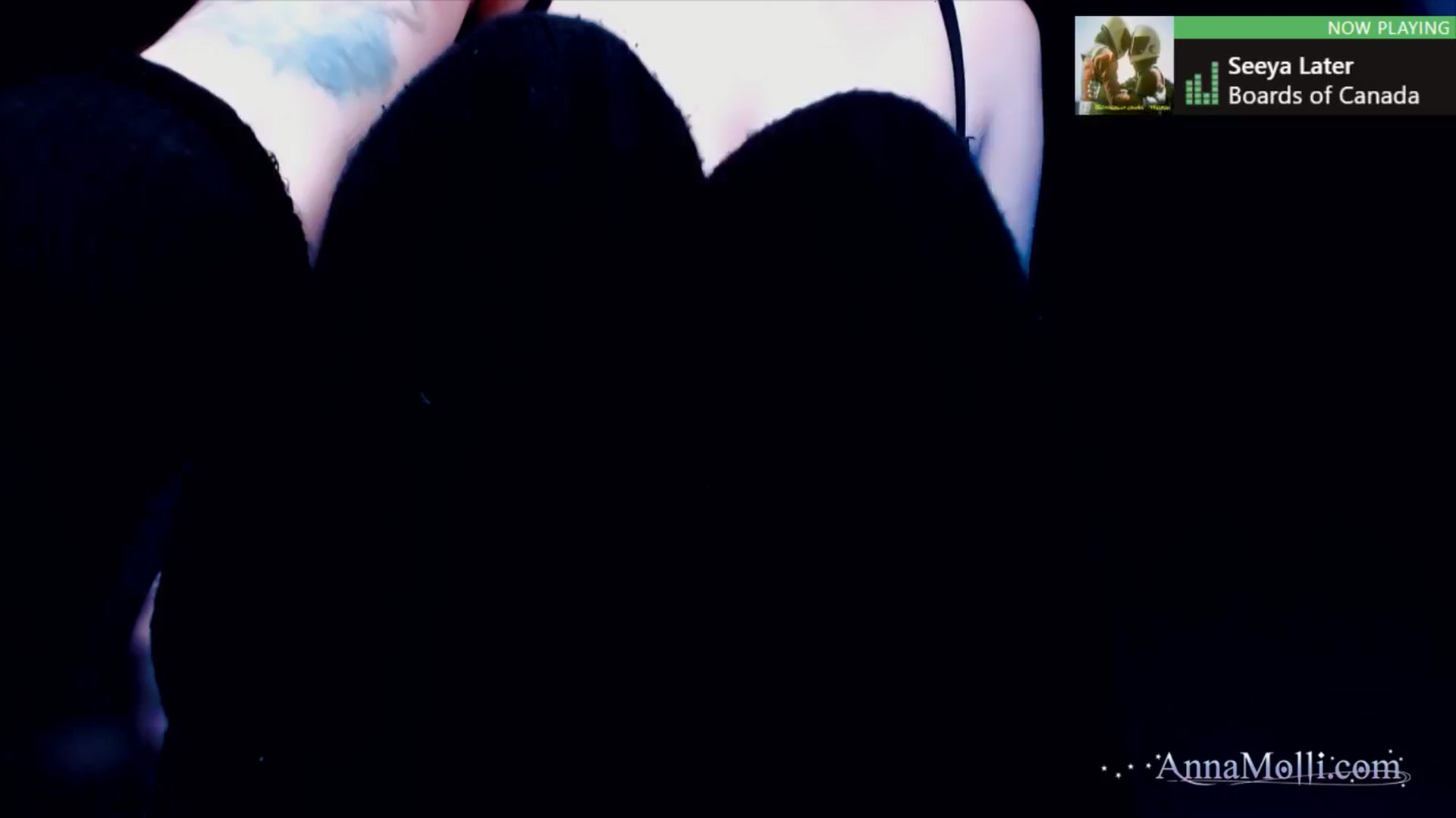 Gallery image thumbnail from AnnaMolli's myfreecams stream on, 05/13/2024, 04:04 image 6 of 20