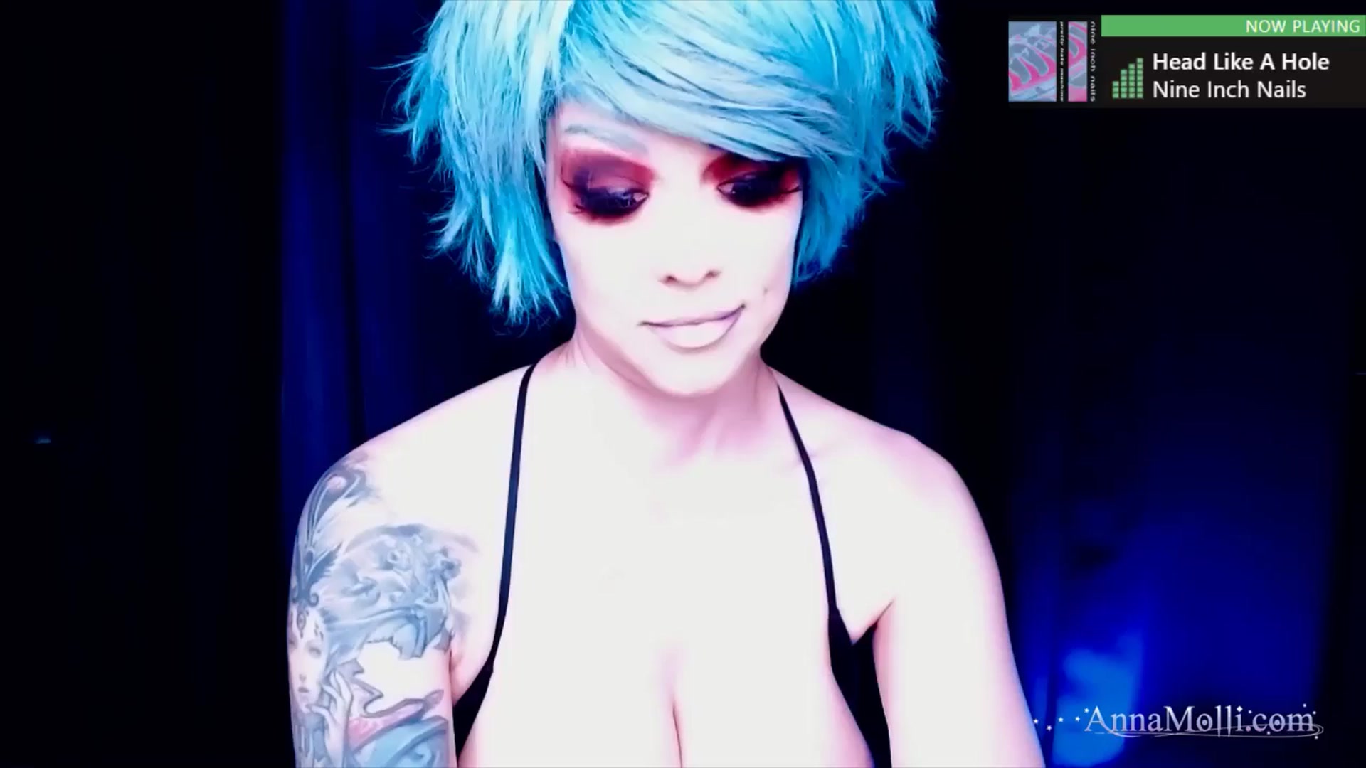 Gallery image thumbnail from AnnaMolli's myfreecams stream on, 05/24/2024, 03:58 image 2 of 20