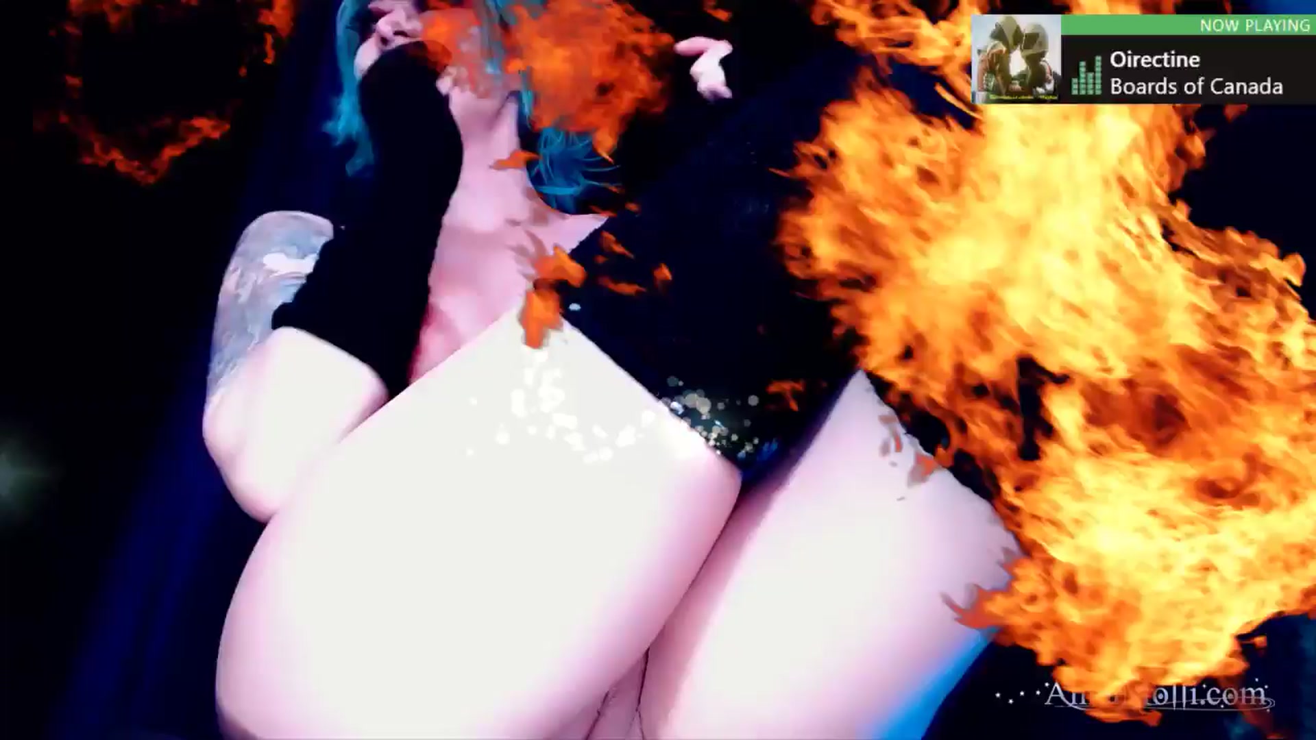 Gallery image thumbnail from AnnaMolli's myfreecams stream on, 05/25/2024, 03:58 image 6 of 20