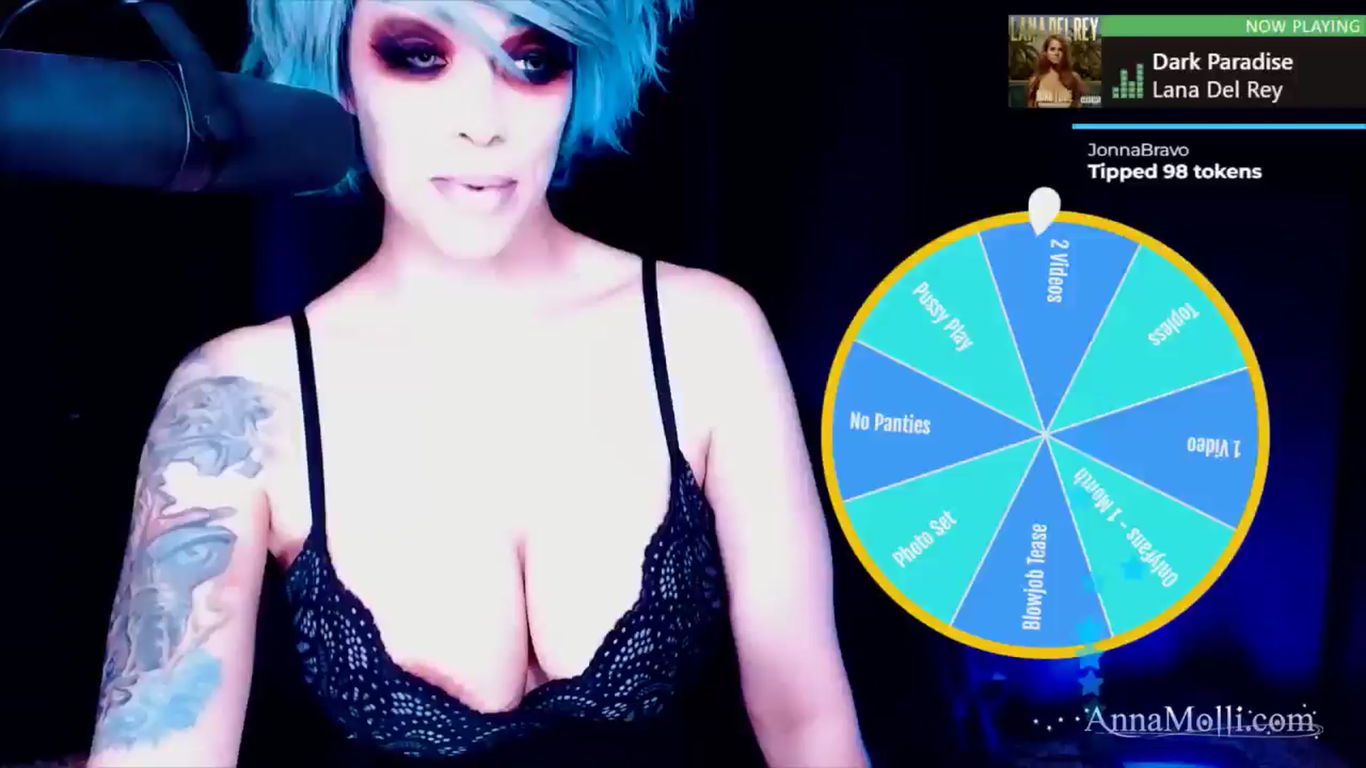 Gallery image thumbnail from AnnaMolli's myfreecams stream on, 06/01/2024, 04:00 image 1 of 20