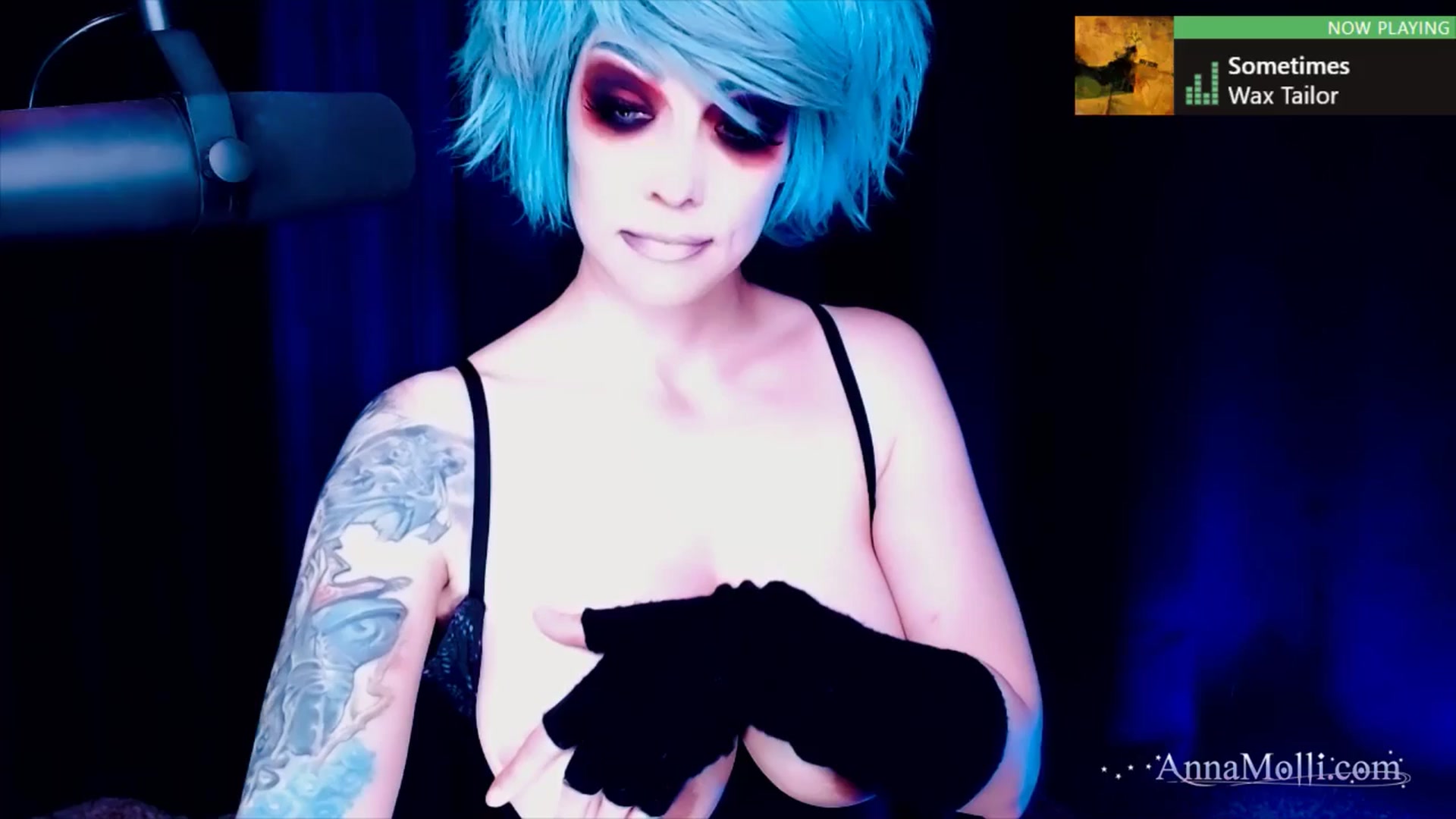 Gallery image thumbnail from AnnaMolli's myfreecams stream on, 06/08/2024, 04:09 image 9 of 20