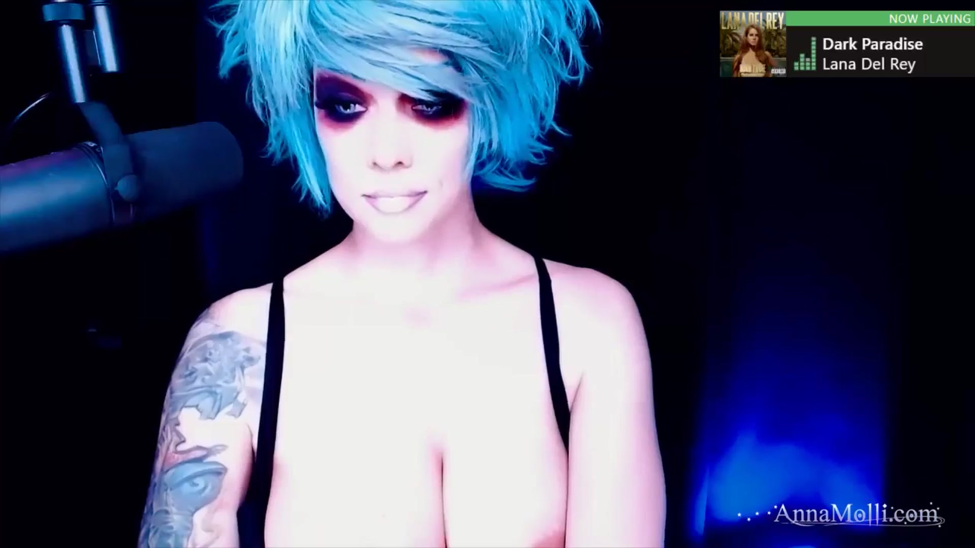 Gallery image thumbnail from AnnaMolli's myfreecams stream on, 06/16/2024, 04:03 image 8 of 20