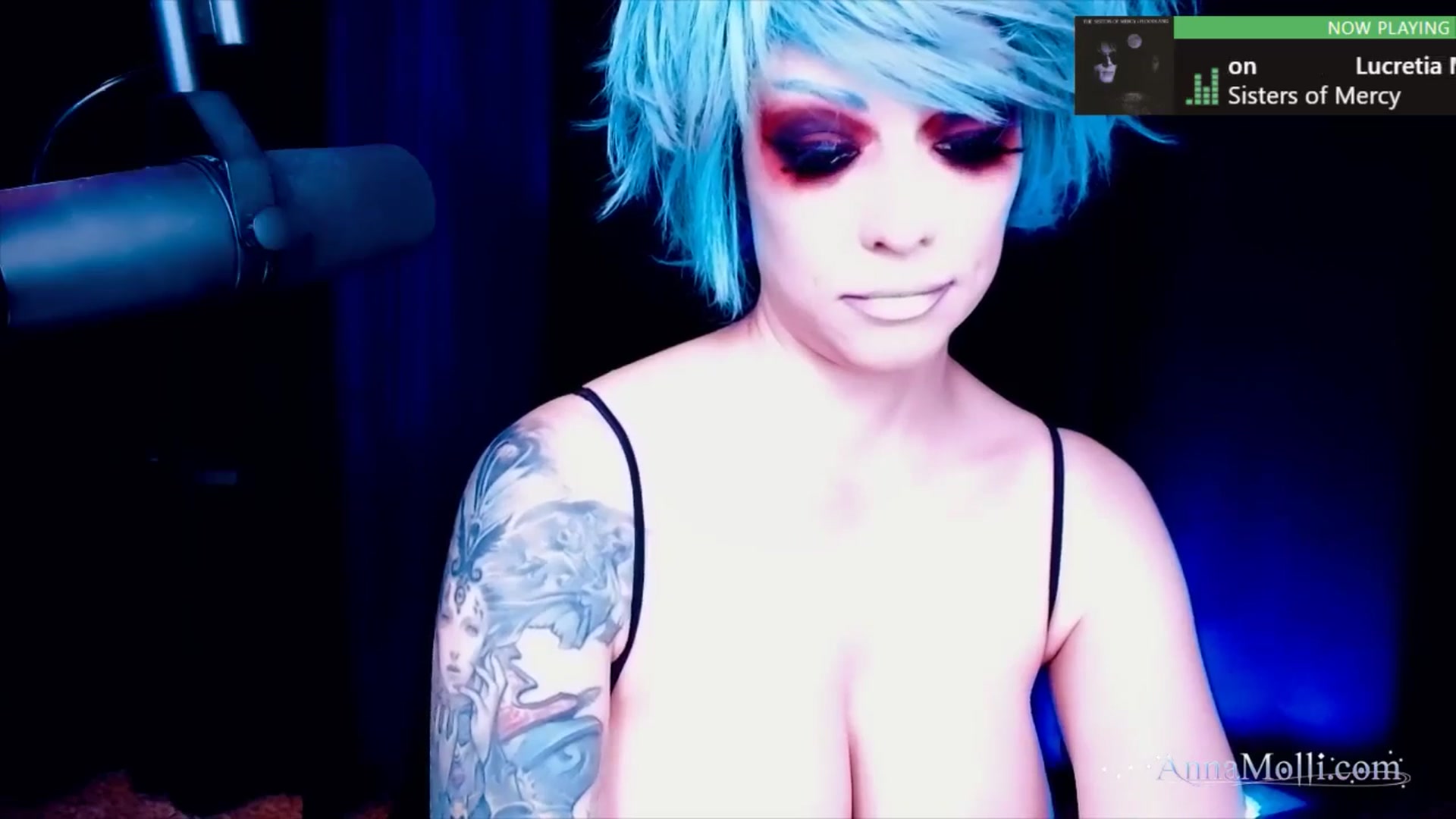 Gallery image thumbnail from AnnaMolli's myfreecams stream on, 06/18/2024, 04:14 image 5 of 20