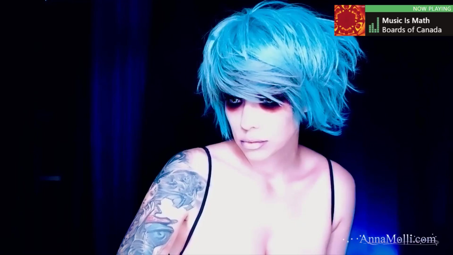 Gallery image thumbnail from AnnaMolli's myfreecams stream on, 06/19/2024, 04:04 image 18 of 20