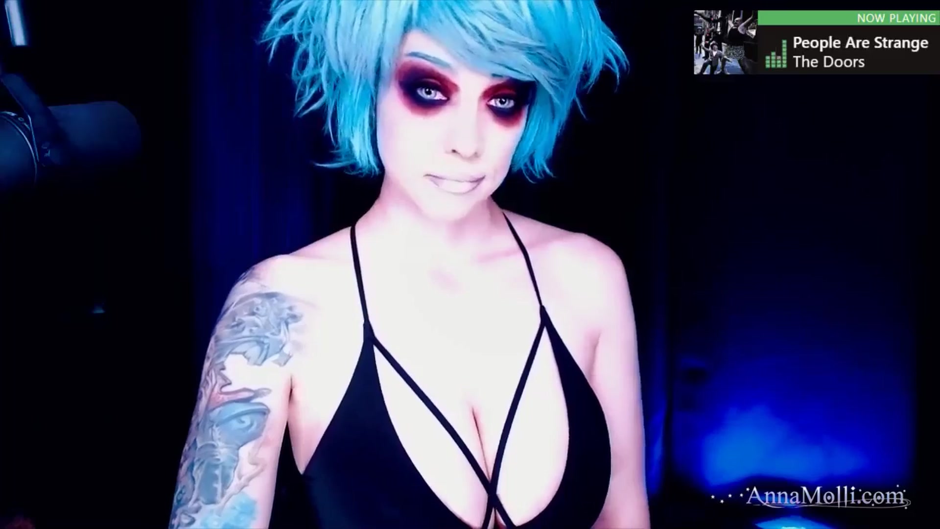 Gallery image thumbnail from AnnaMolli's myfreecams stream on, 06/21/2024, 04:00 image 4 of 20