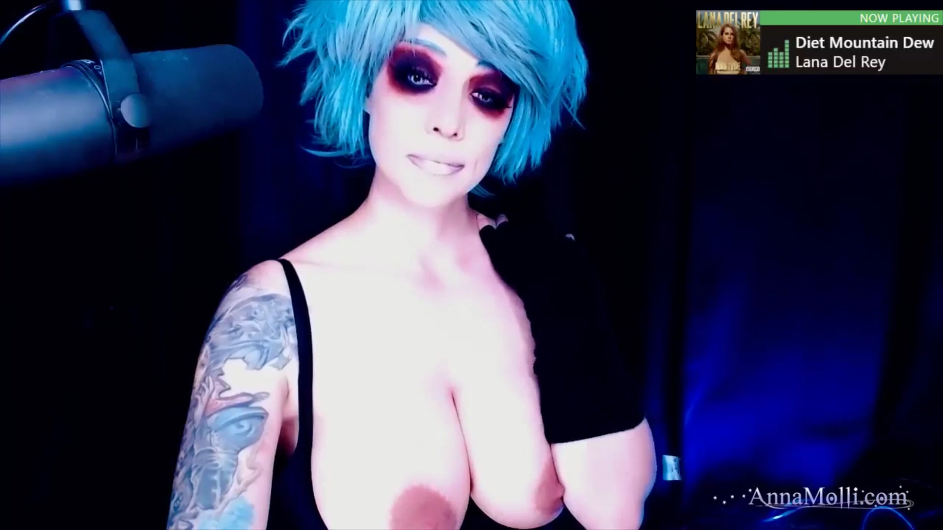 Gallery image thumbnail from AnnaMolli's myfreecams stream on, 06/22/2024, 03:59 image 5 of 20