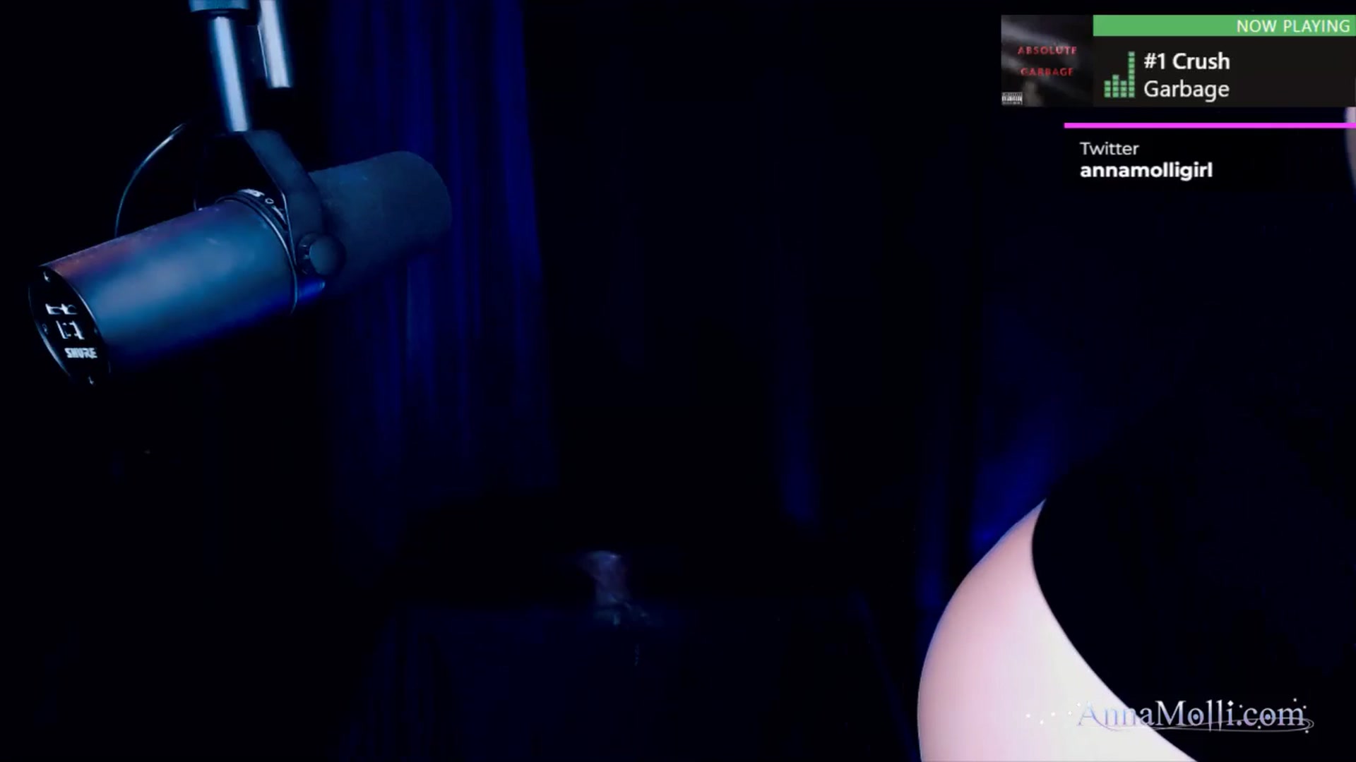 Gallery image thumbnail from AnnaMolli's myfreecams stream on, 06/22/2024, 03:59 image 10 of 20