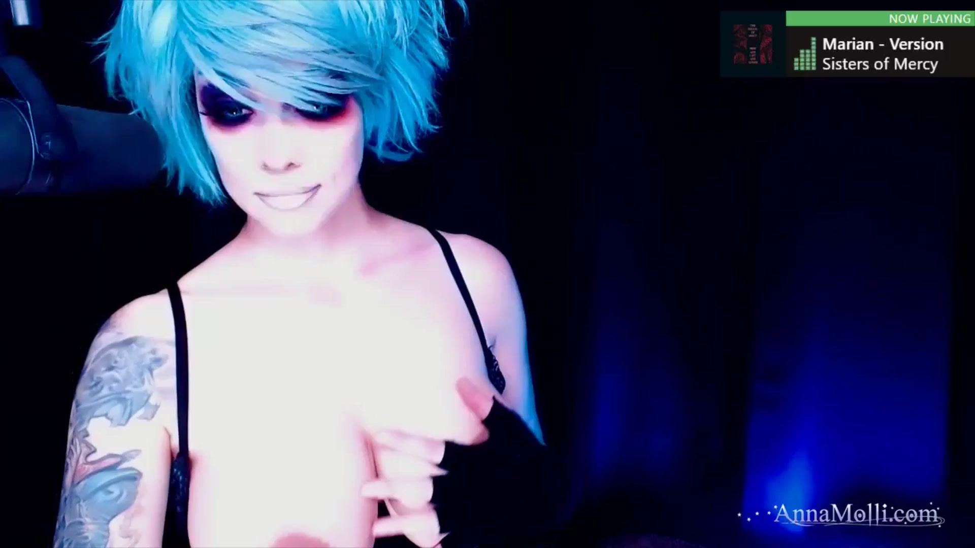 Gallery image thumbnail from AnnaMolli's myfreecams stream on, 07/03/2024, 04:07 image 1 of 20
