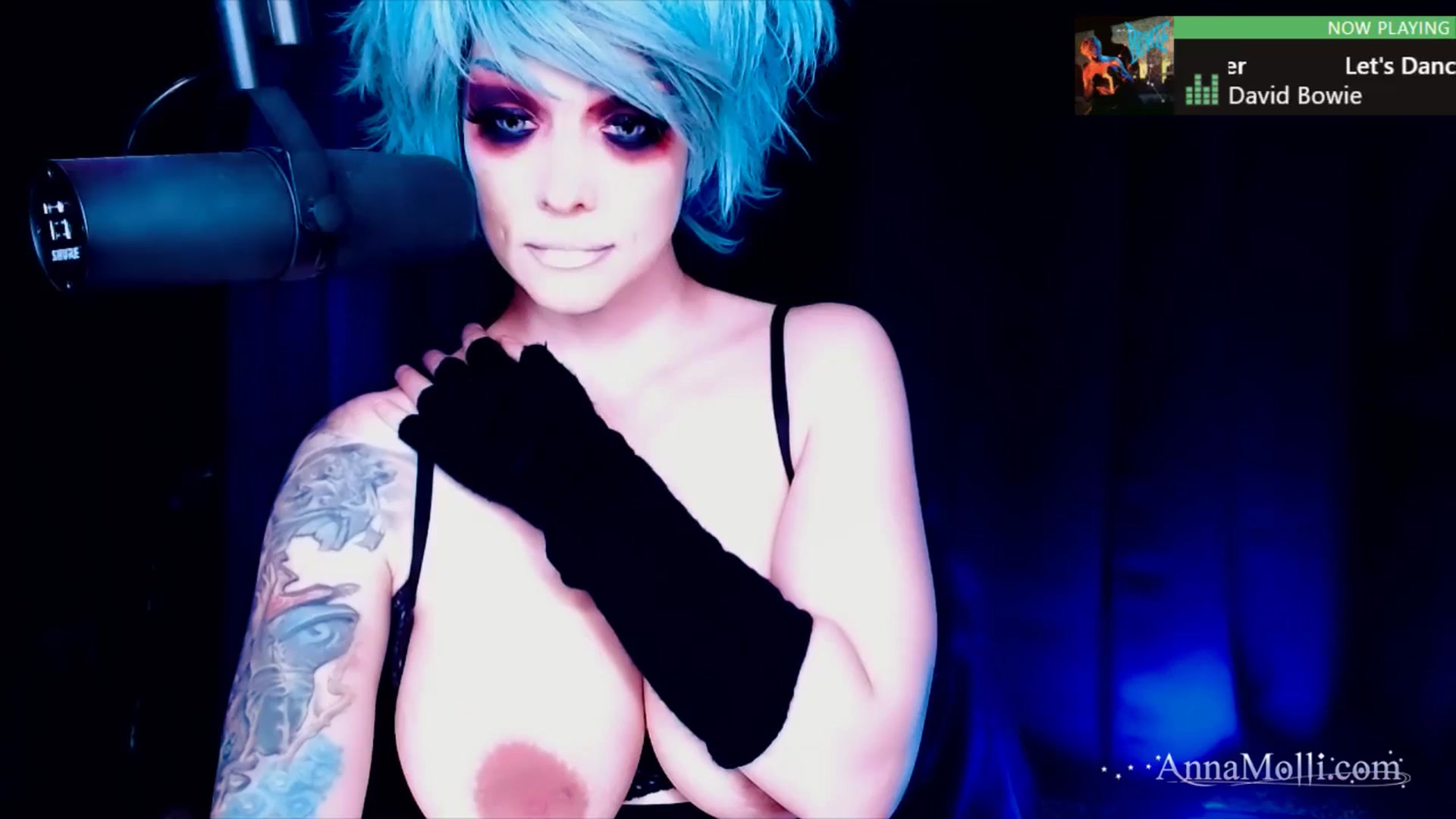 Gallery image thumbnail from AnnaMolli's myfreecams stream on, 07/07/2024, 04:03 image 6 of 20
