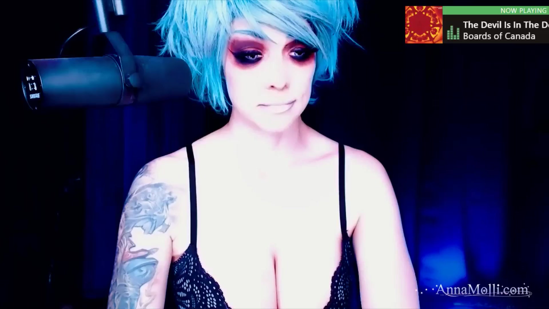 Gallery image thumbnail from AnnaMolli's myfreecams stream on, 07/07/2024, 04:03 image 4 of 20