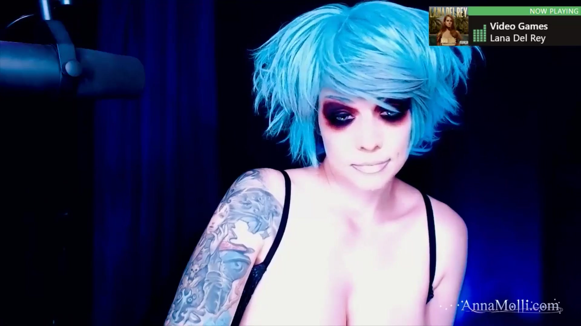 Gallery image thumbnail from AnnaMolli's myfreecams stream on, 07/08/2024, 04:31 image 10 of 20