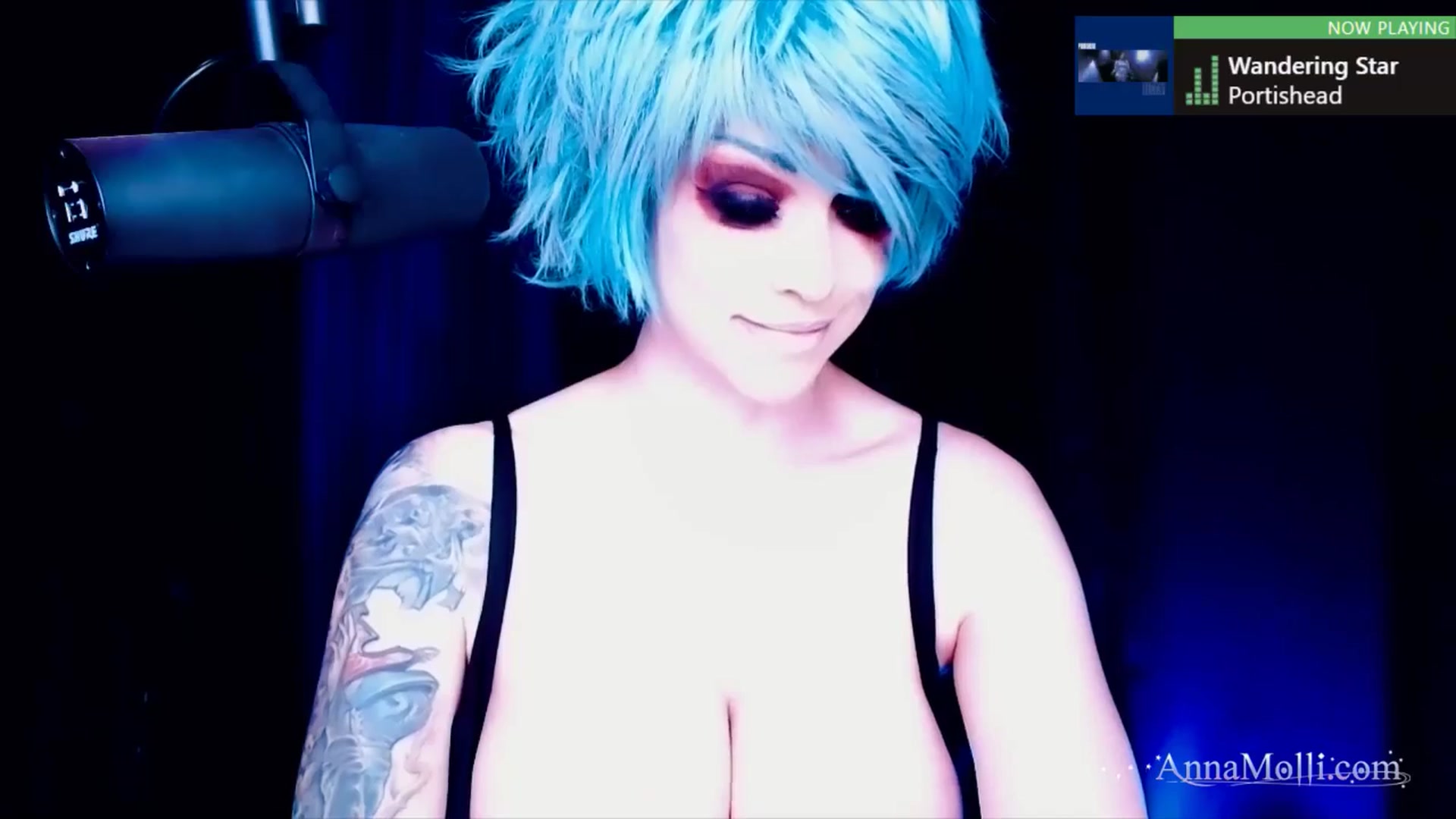 Gallery image thumbnail from AnnaMolli's myfreecams stream on, 07/09/2024, 04:05 image 19 of 20