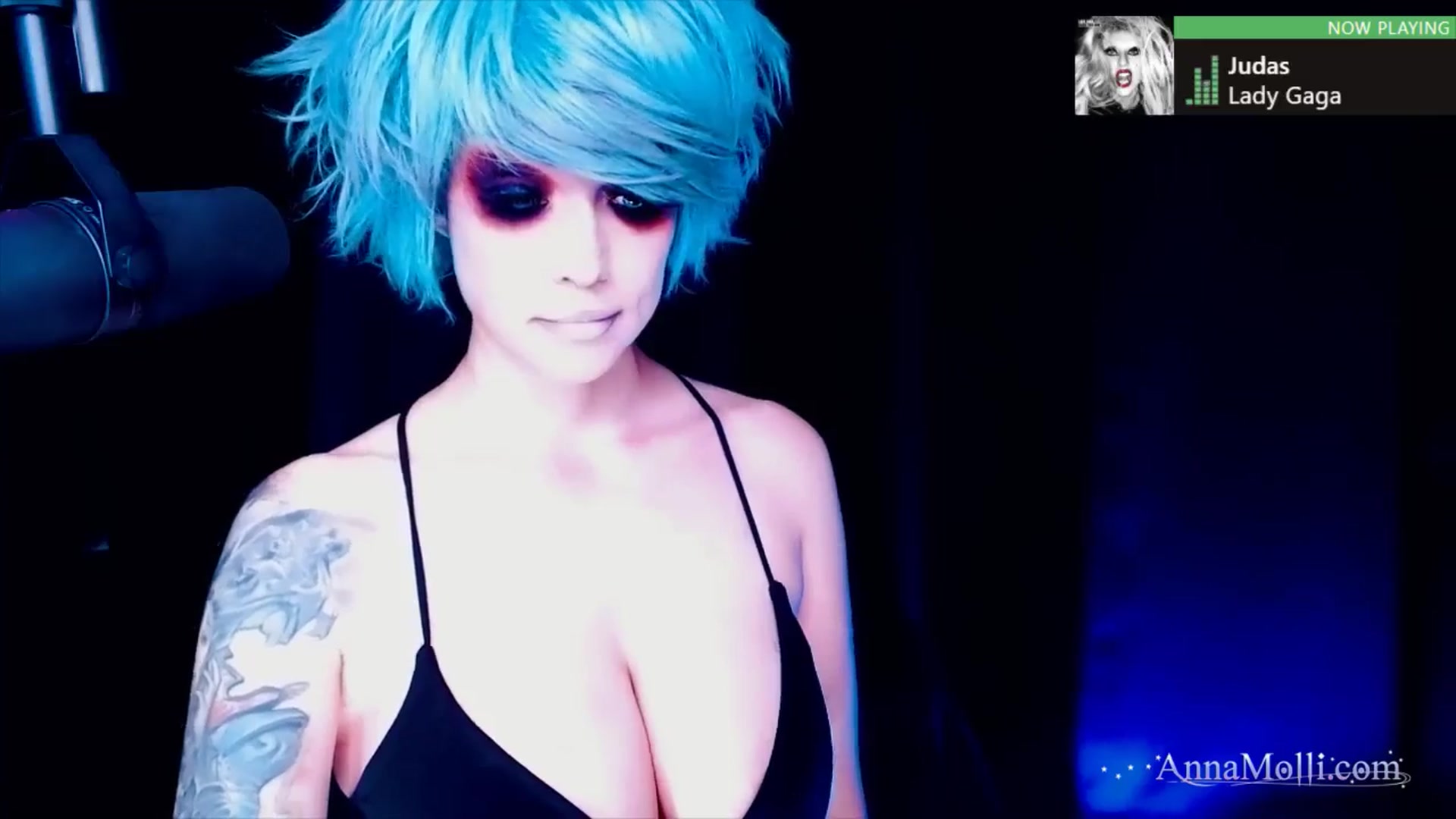 Gallery image thumbnail from AnnaMolli's myfreecams stream on, 07/14/2024, 04:03 image 2 of 20