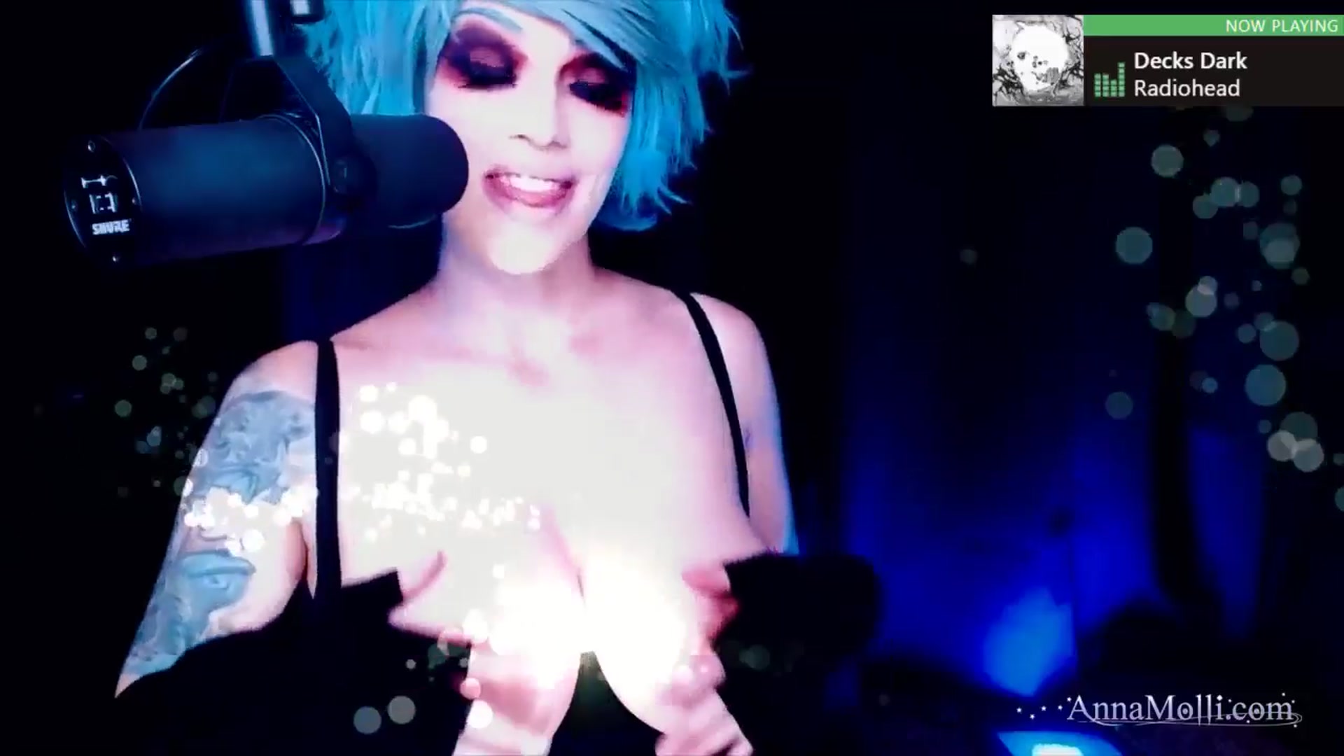 Gallery image thumbnail from AnnaMolli's myfreecams stream on, 07/20/2024, 03:26 image 12 of 20