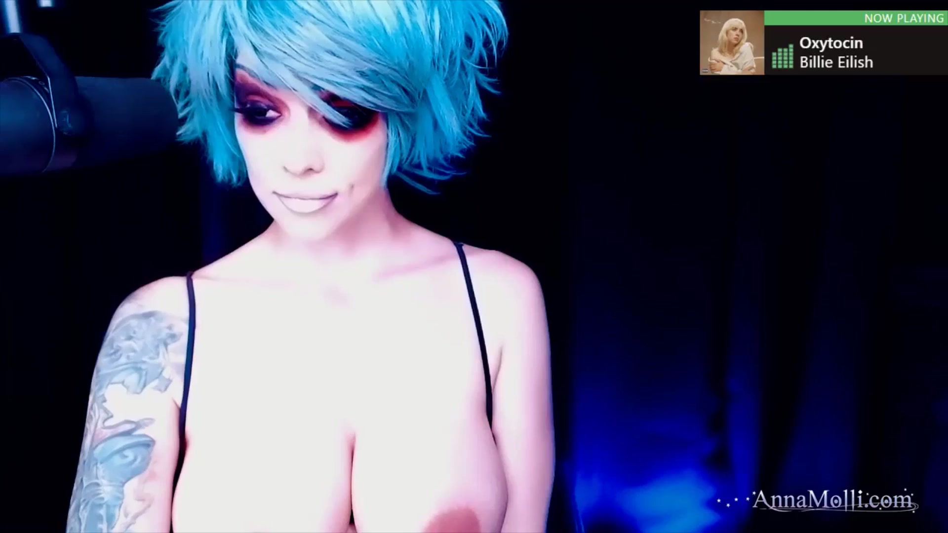 Gallery image thumbnail from AnnaMolli's myfreecams stream on, 08/11/2024, 06:33 image 12 of 20
