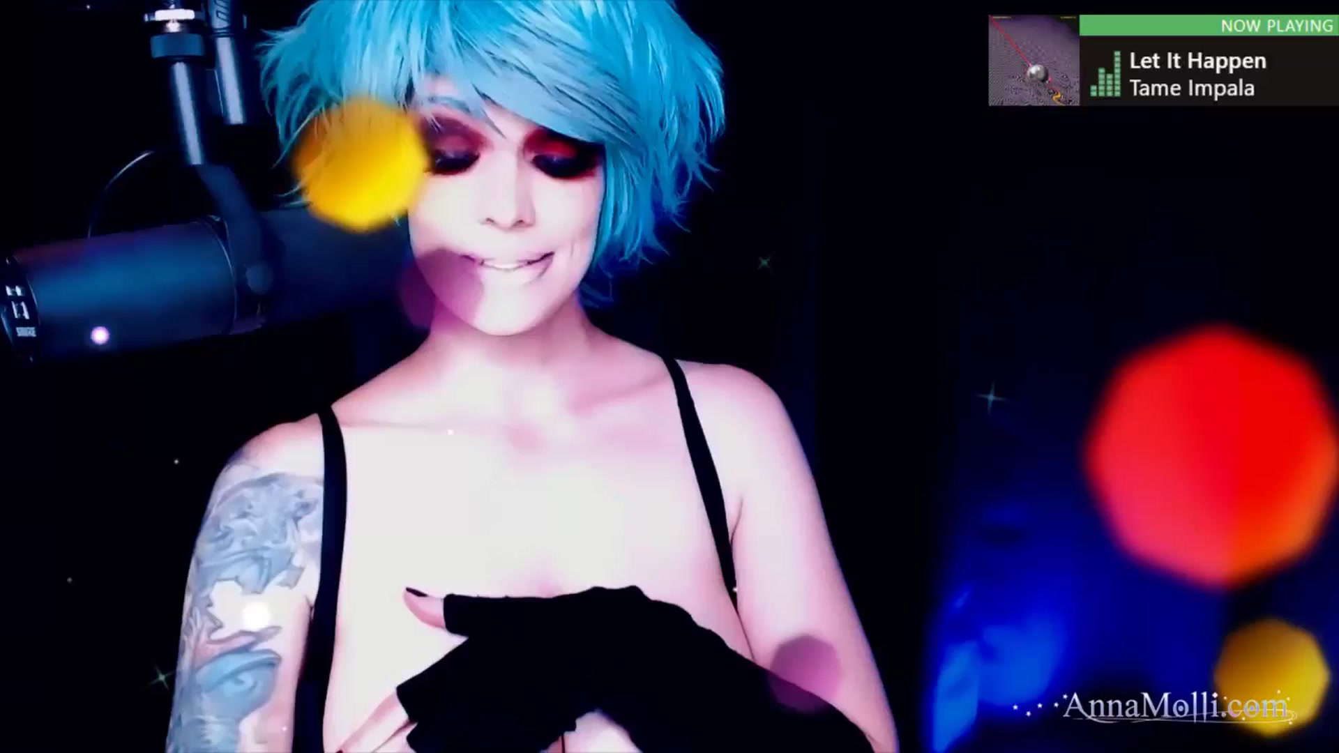 Gallery image thumbnail from AnnaMolli's myfreecams stream on, 08/18/2024, 03:35 image 14 of 20