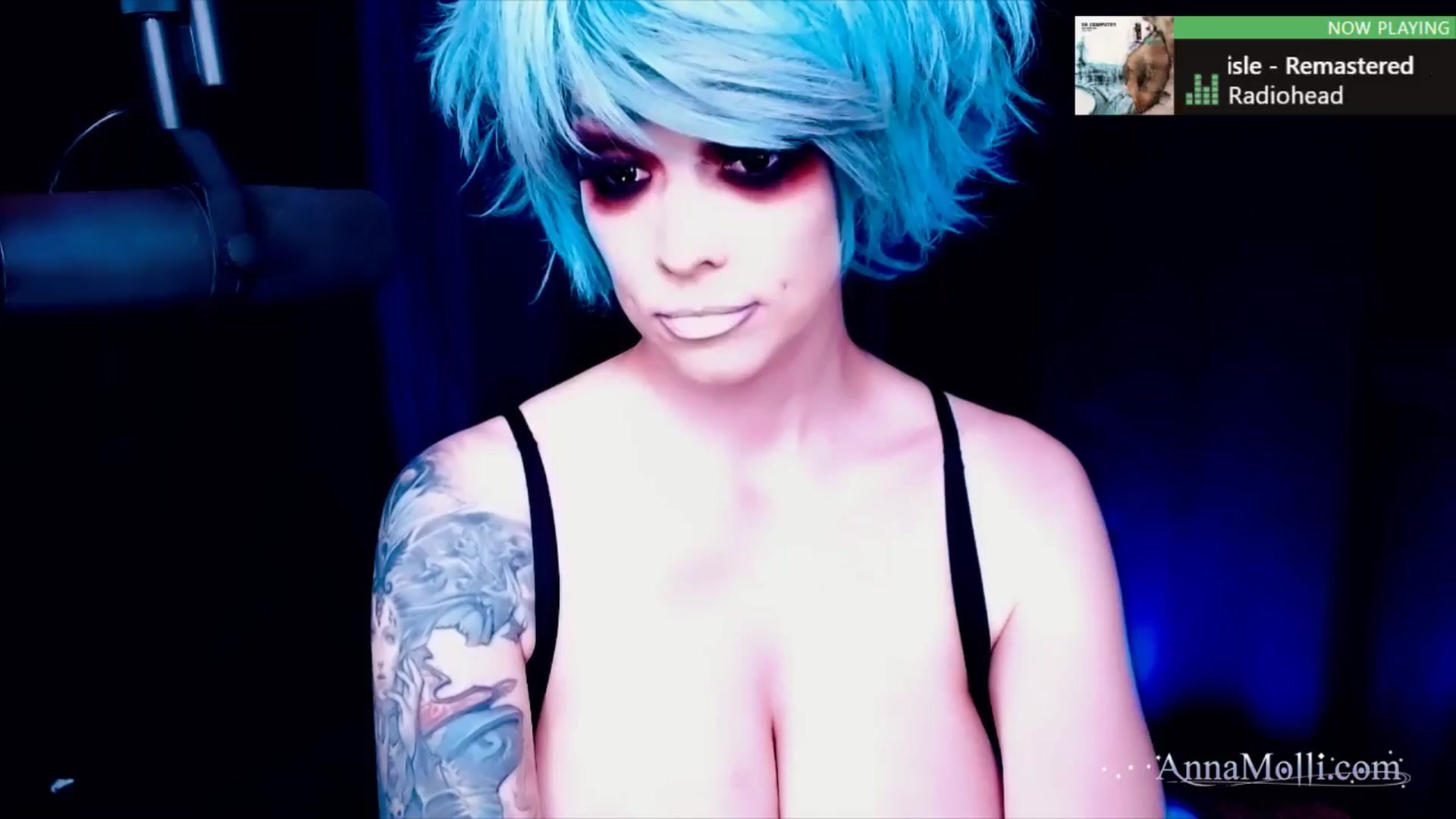 Gallery image thumbnail from AnnaMolli's myfreecams stream on, 08/18/2024, 03:35 image 16 of 20