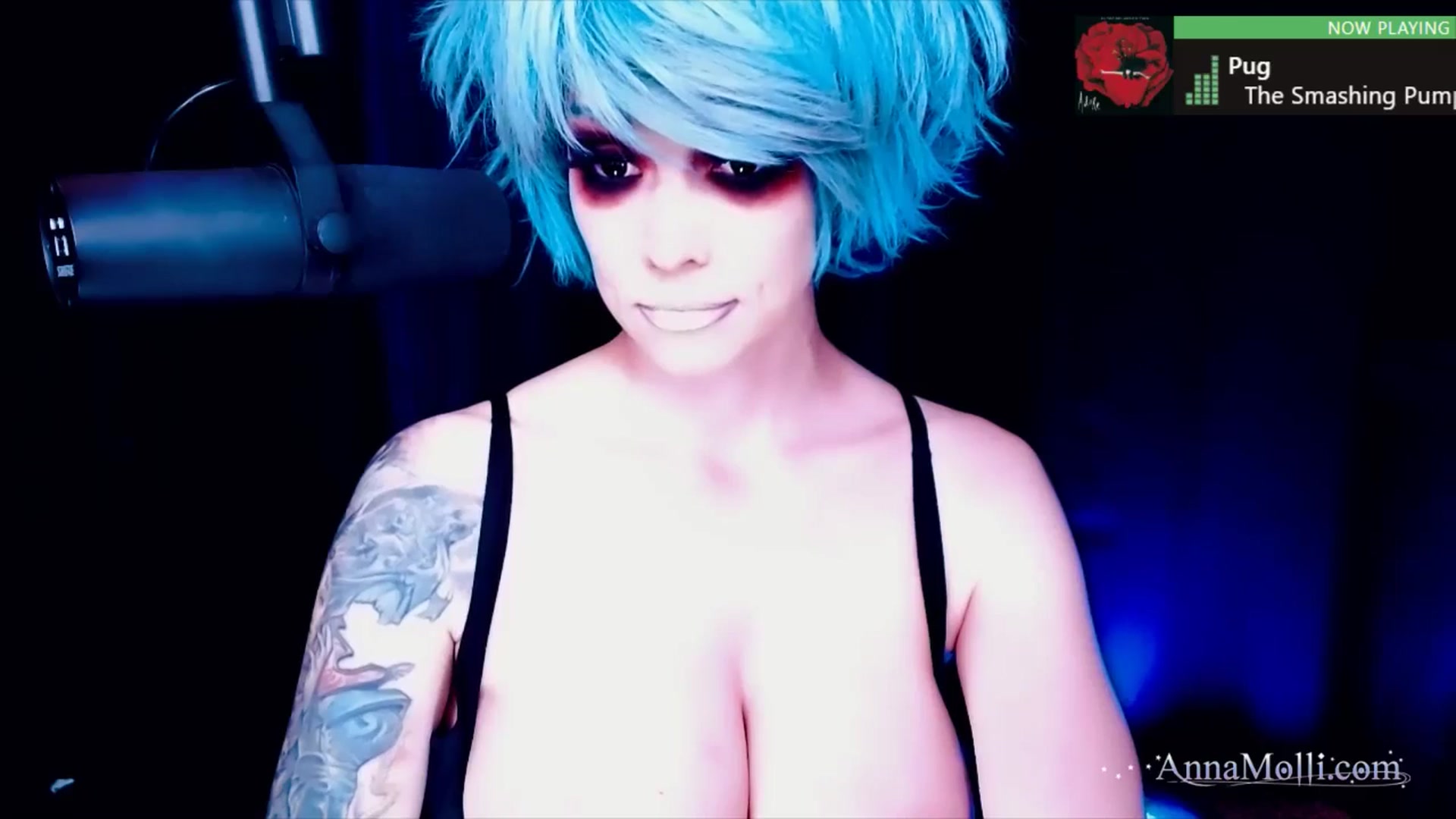 Gallery image thumbnail from AnnaMolli's myfreecams stream on, 08/18/2024, 03:35 image 17 of 20