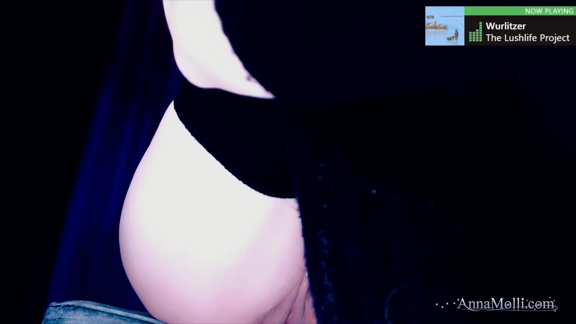 Gallery image thumbnail from AnnaMolli's myfreecams stream on, 08/24/2024, 03:52 image 14 of 20