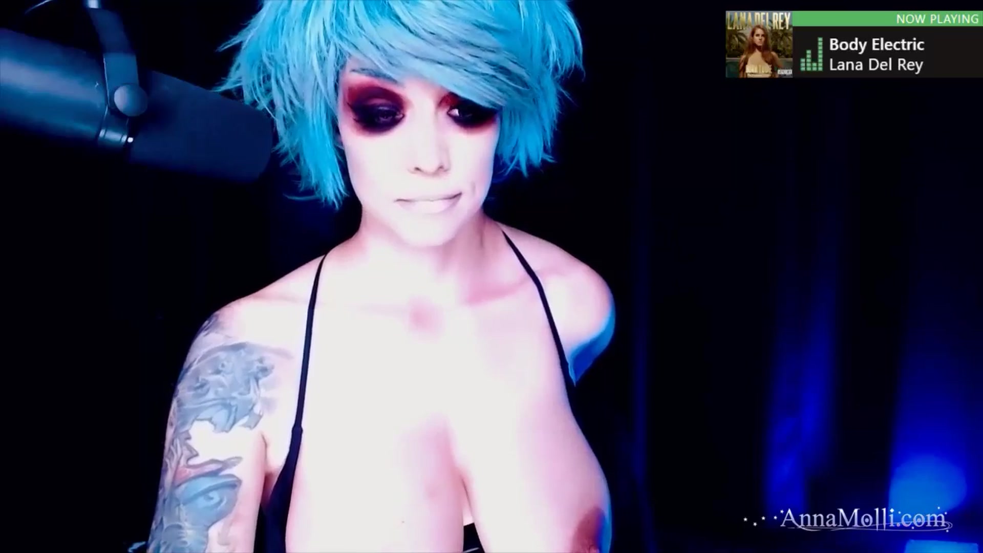 Gallery image thumbnail from AnnaMolli's myfreecams stream on, 09/11/2024, 04:06 image 14 of 20
