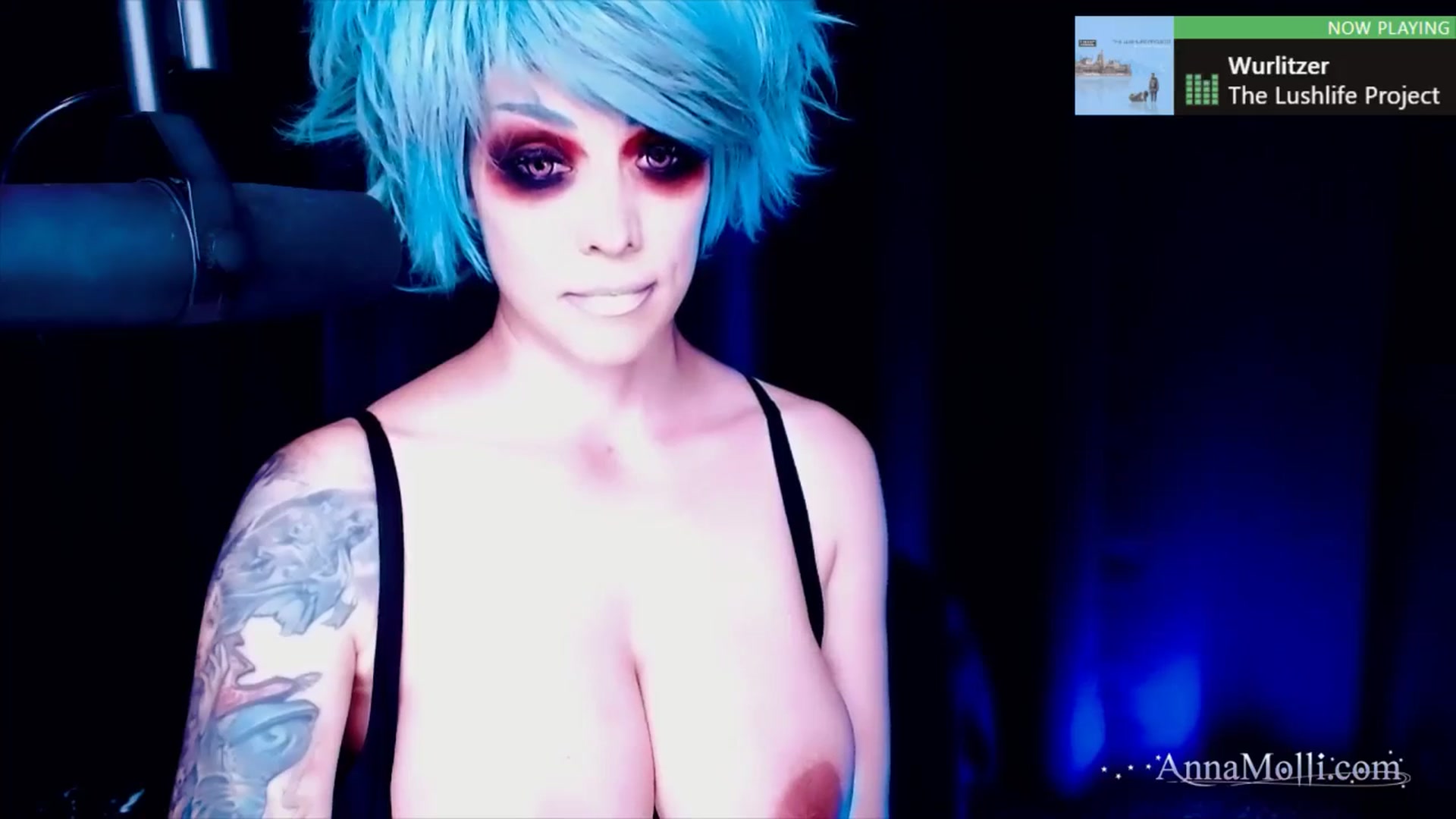 Gallery image thumbnail from AnnaMolli's myfreecams stream on, 09/14/2024, 03:57 image 2 of 20