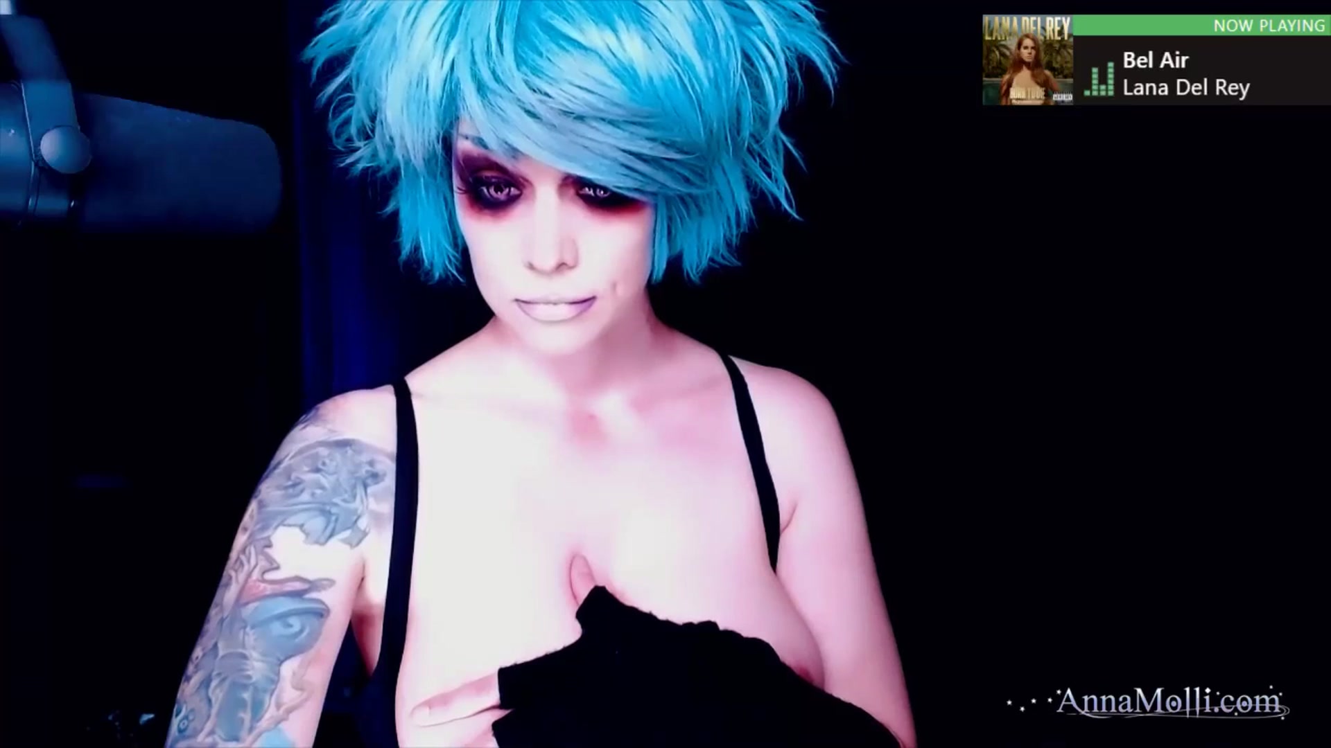 Gallery image thumbnail from AnnaMolli's myfreecams stream on, 09/16/2024, 03:04 image 3 of 20