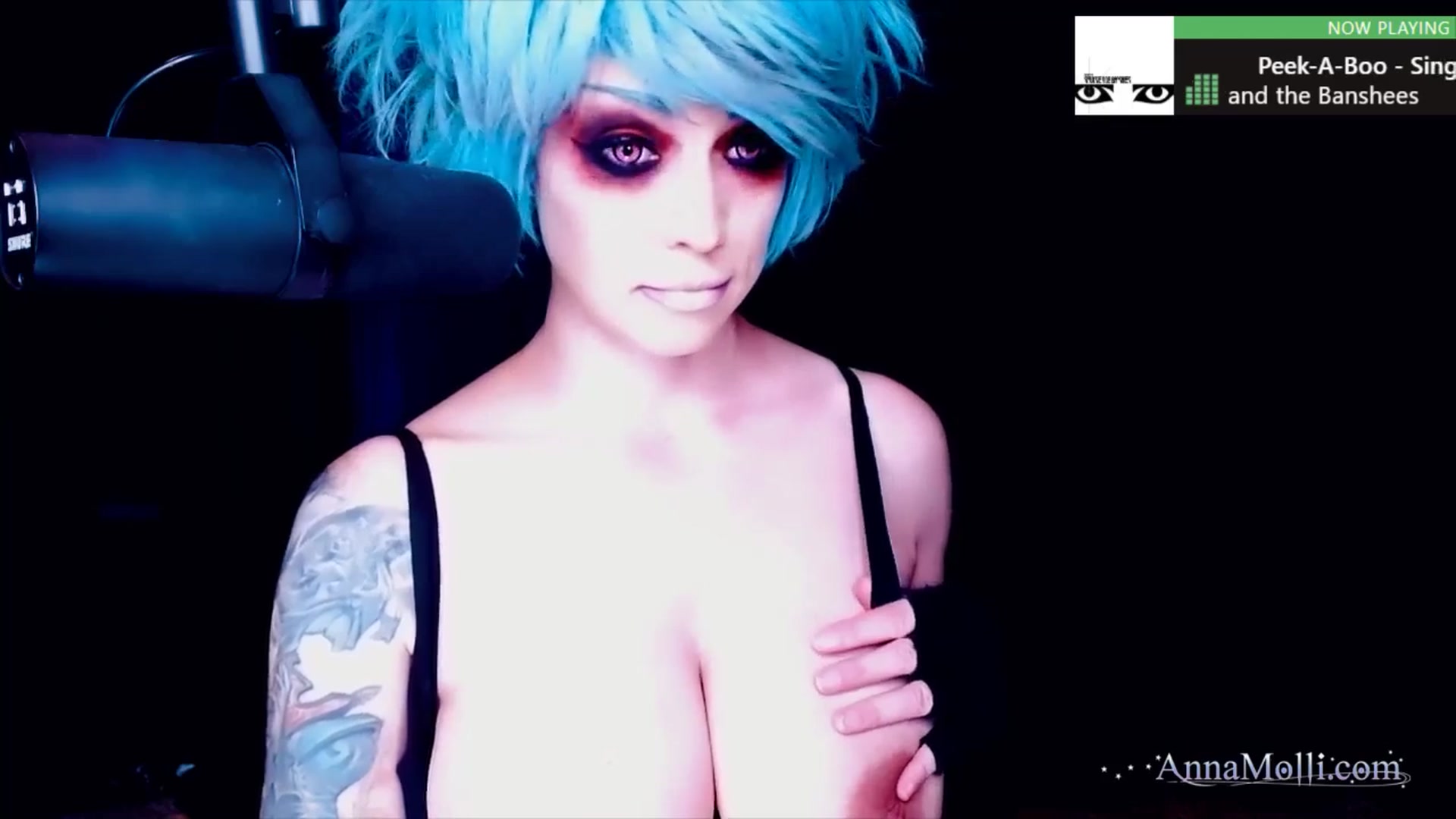 Gallery image thumbnail from AnnaMolli's myfreecams stream on, 09/16/2024, 04:06 image 11 of 20
